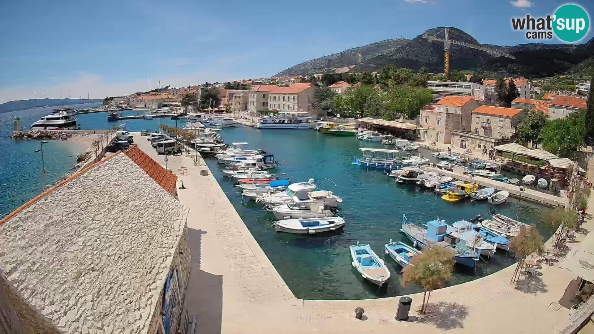 Webcam Bol Hafen – Liveblick auf Bol Riva & Marina