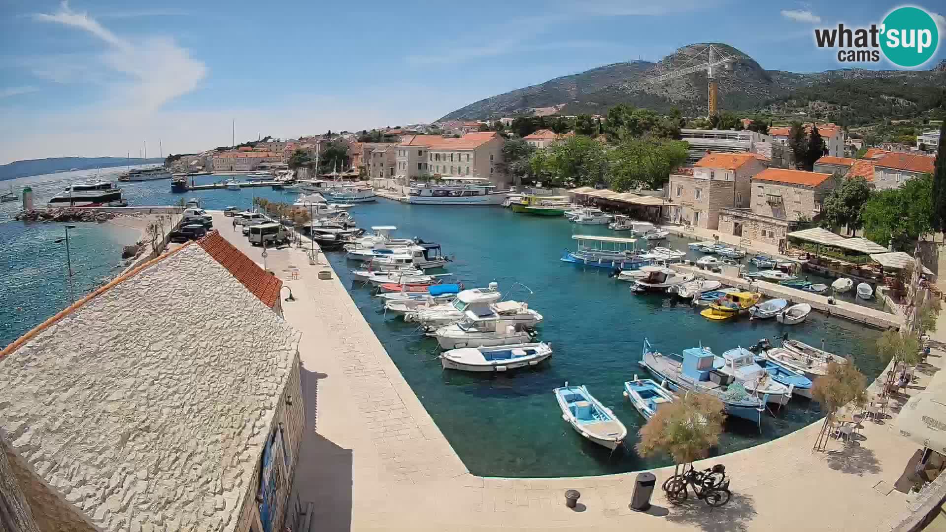 Webcam Bol Harbour – Live View of Bol Riva & Marina