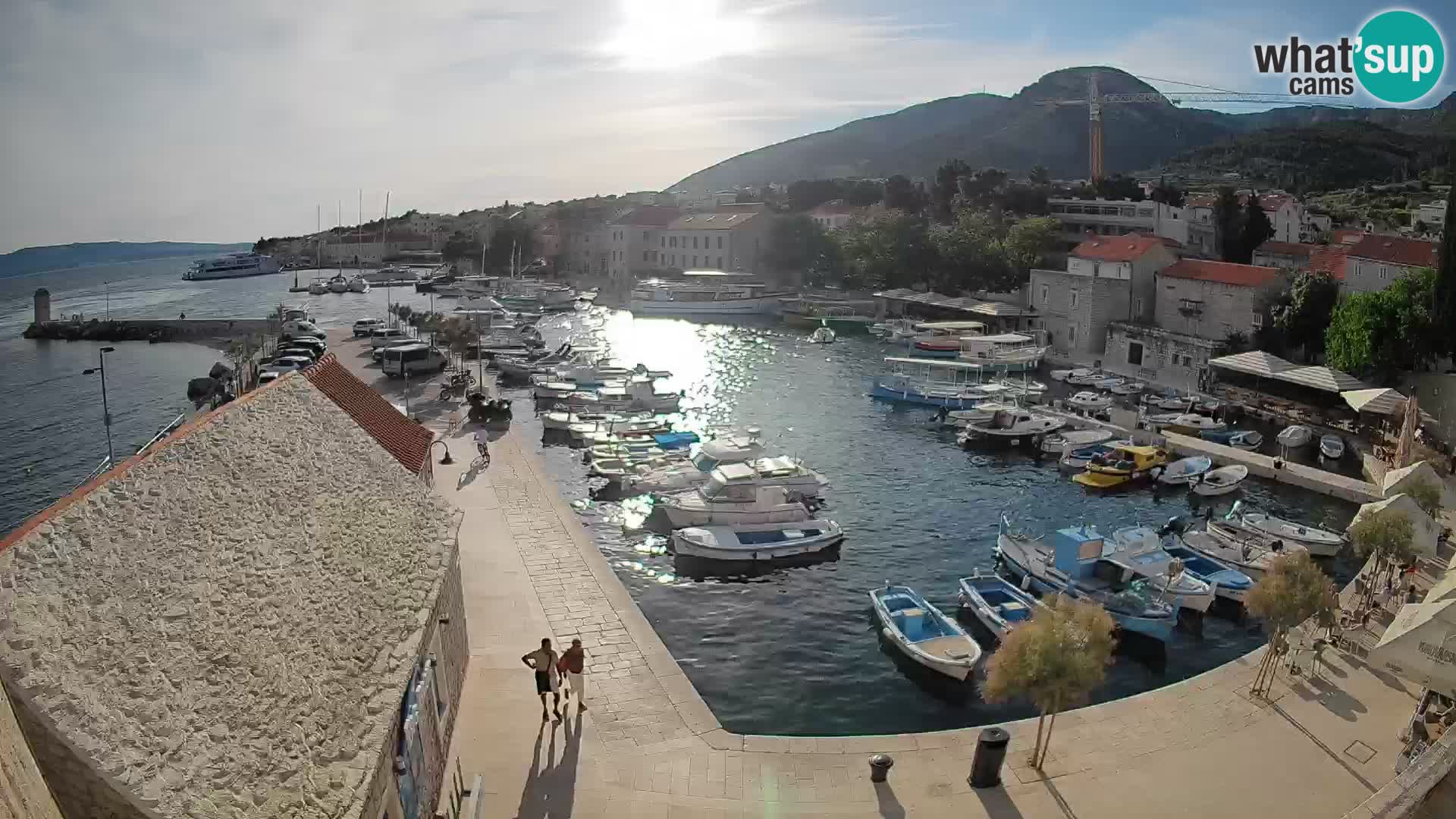 Webcam Bol Harbour – Live View of Bol Riva & Marina