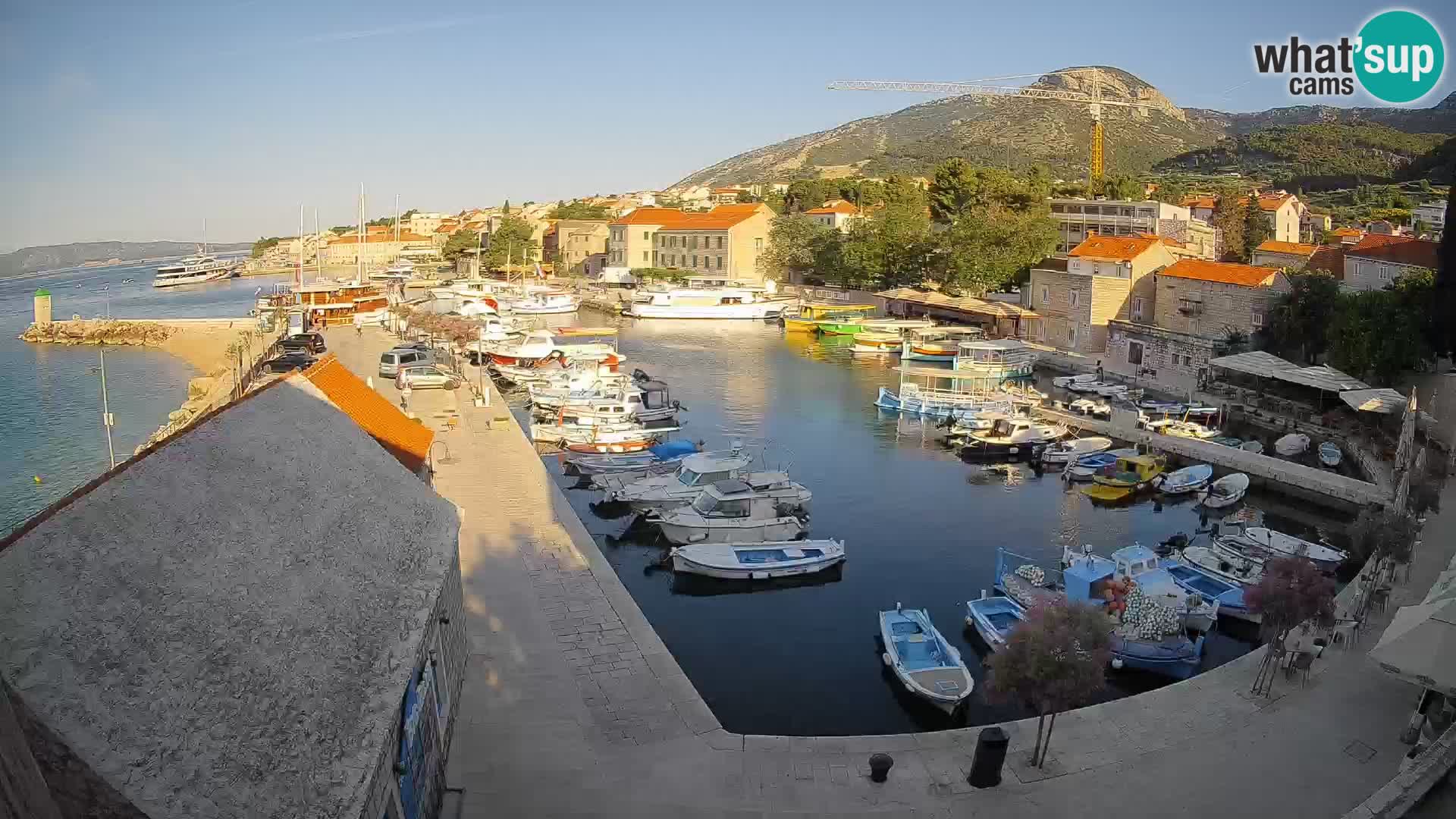 Webcam Bol Hafen – Liveblick auf Bol Riva & Marina