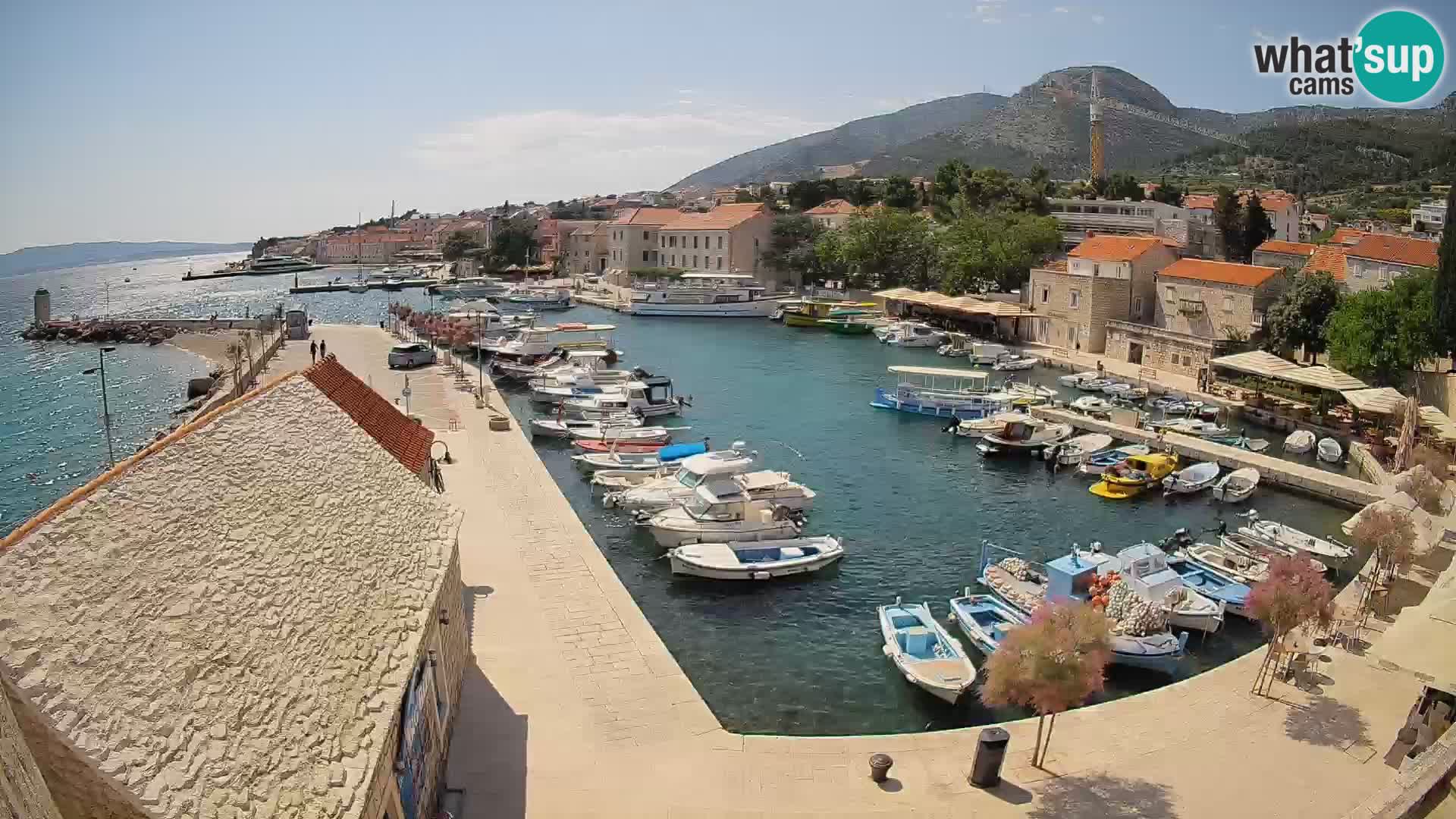 Webcam Bol Harbour – Live View of Bol Riva & Marina