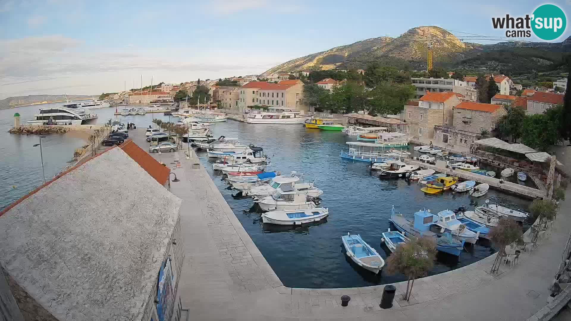 Webcam Bol Harbour – Live View of Bol Riva & Marina