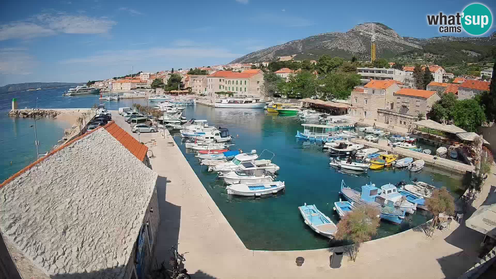 Webcam Bol Hafen – Liveblick auf Bol Riva & Marina
