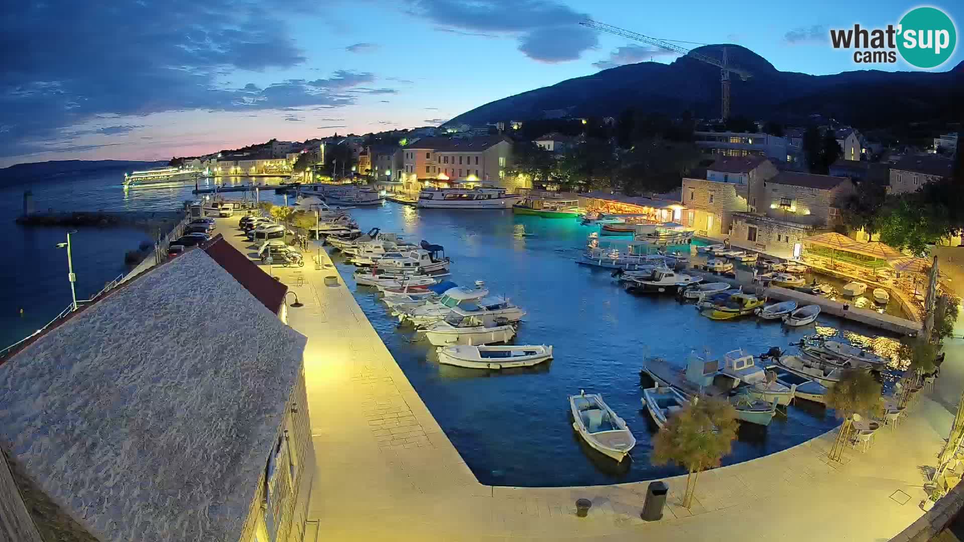 Webcam Bol Hafen – Liveblick auf Bol Riva & Marina