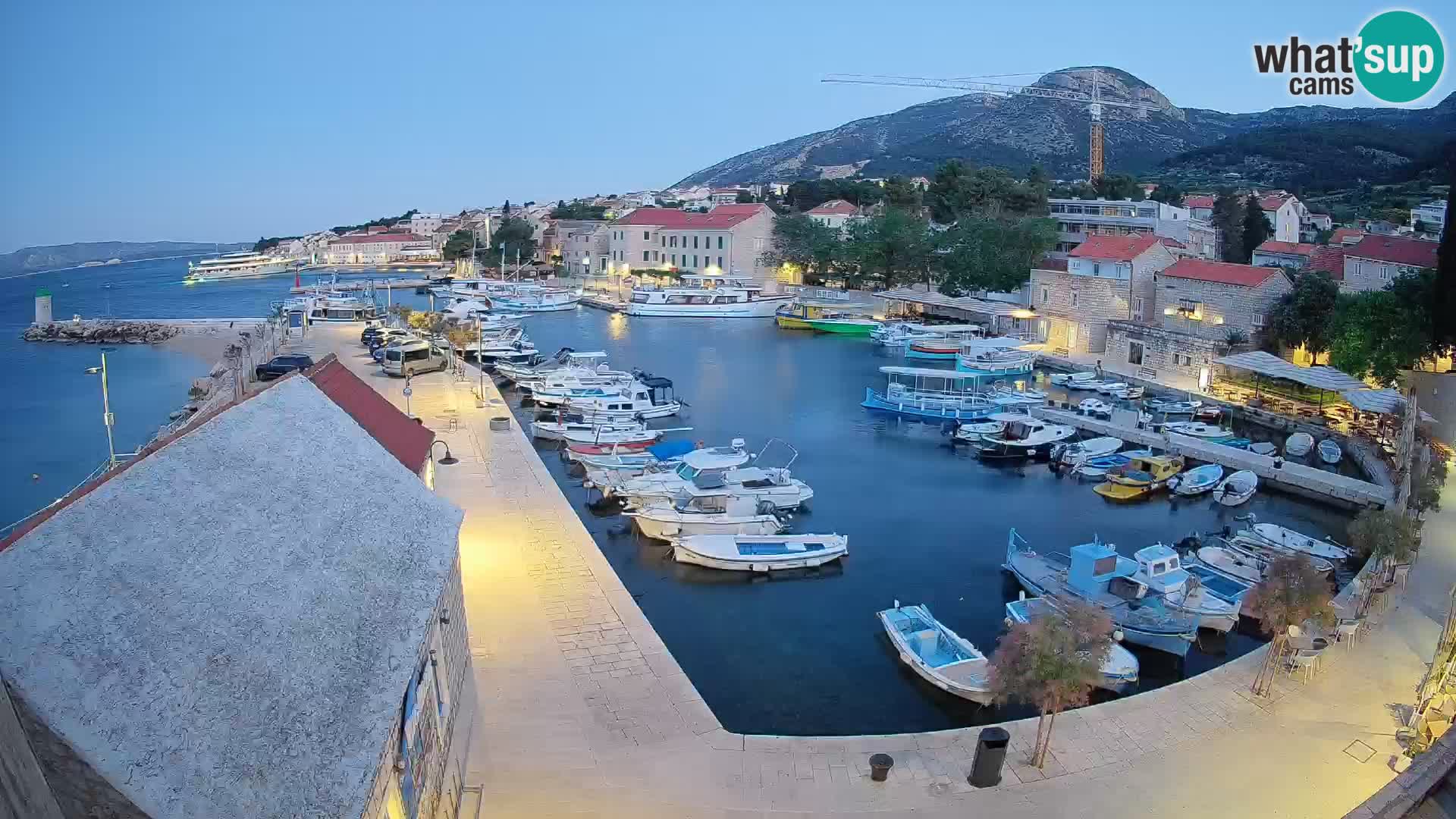 Webcam Bol Harbour – Live View of Bol Riva & Marina