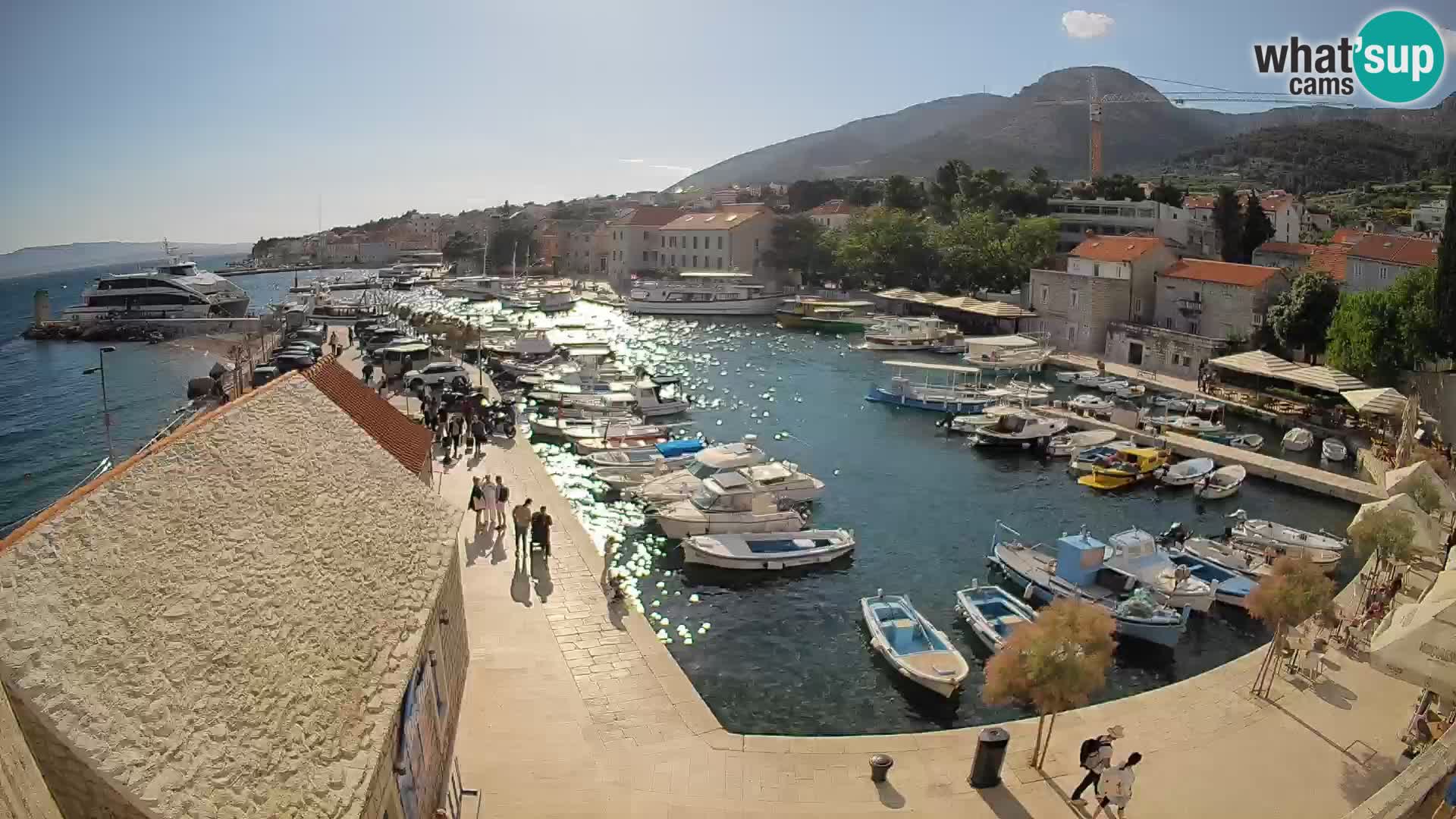 Webcam Bol Hafen – Liveblick auf Bol Riva & Marina