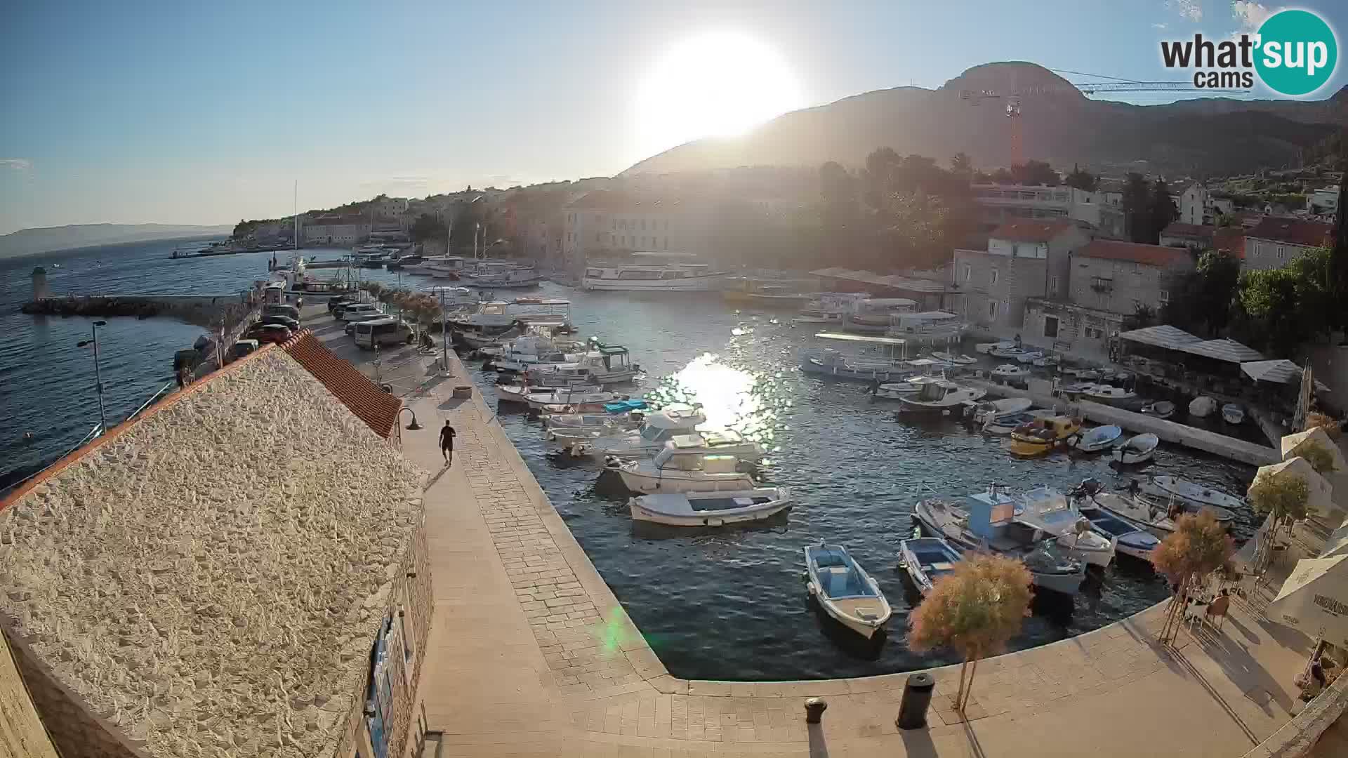 Webcam Bol Harbour – Live View of Bol Riva & Marina