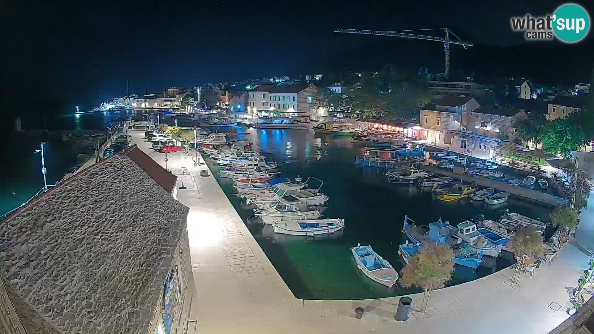 Webcam Bol Hafen – Liveblick auf Bol Riva & Marina