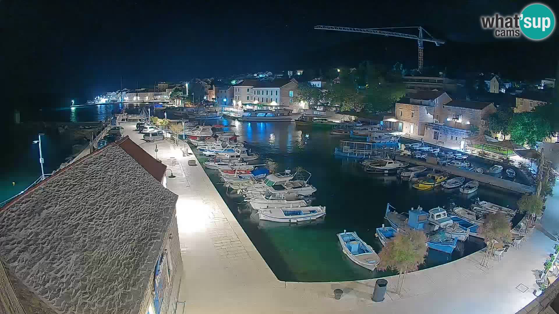 Webcam Bol Harbour – Live View of Bol Riva & Marina