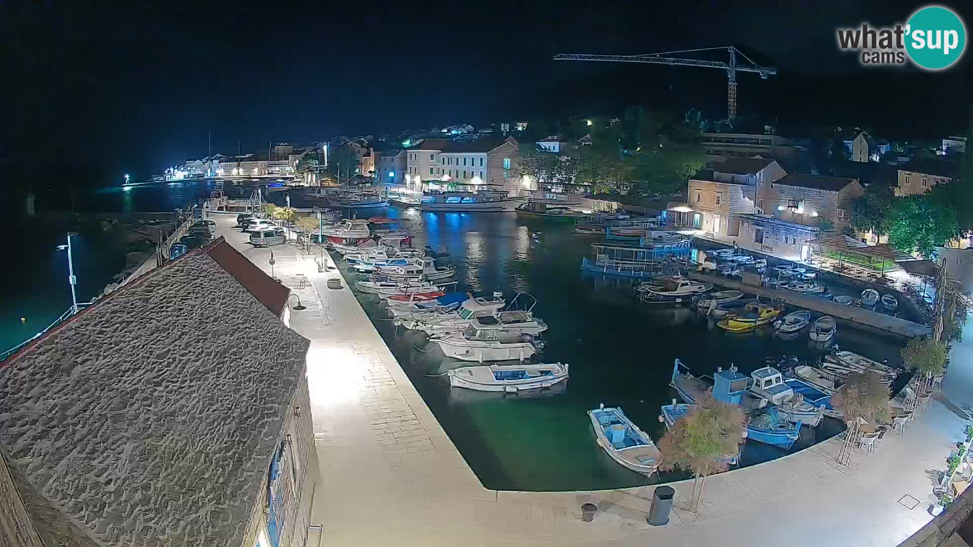 Webcam Bol Hafen – Liveblick auf Bol Riva & Marina