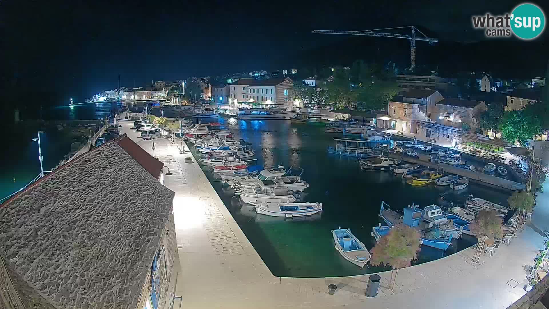 Webcam Bol Hafen – Liveblick auf Bol Riva & Marina