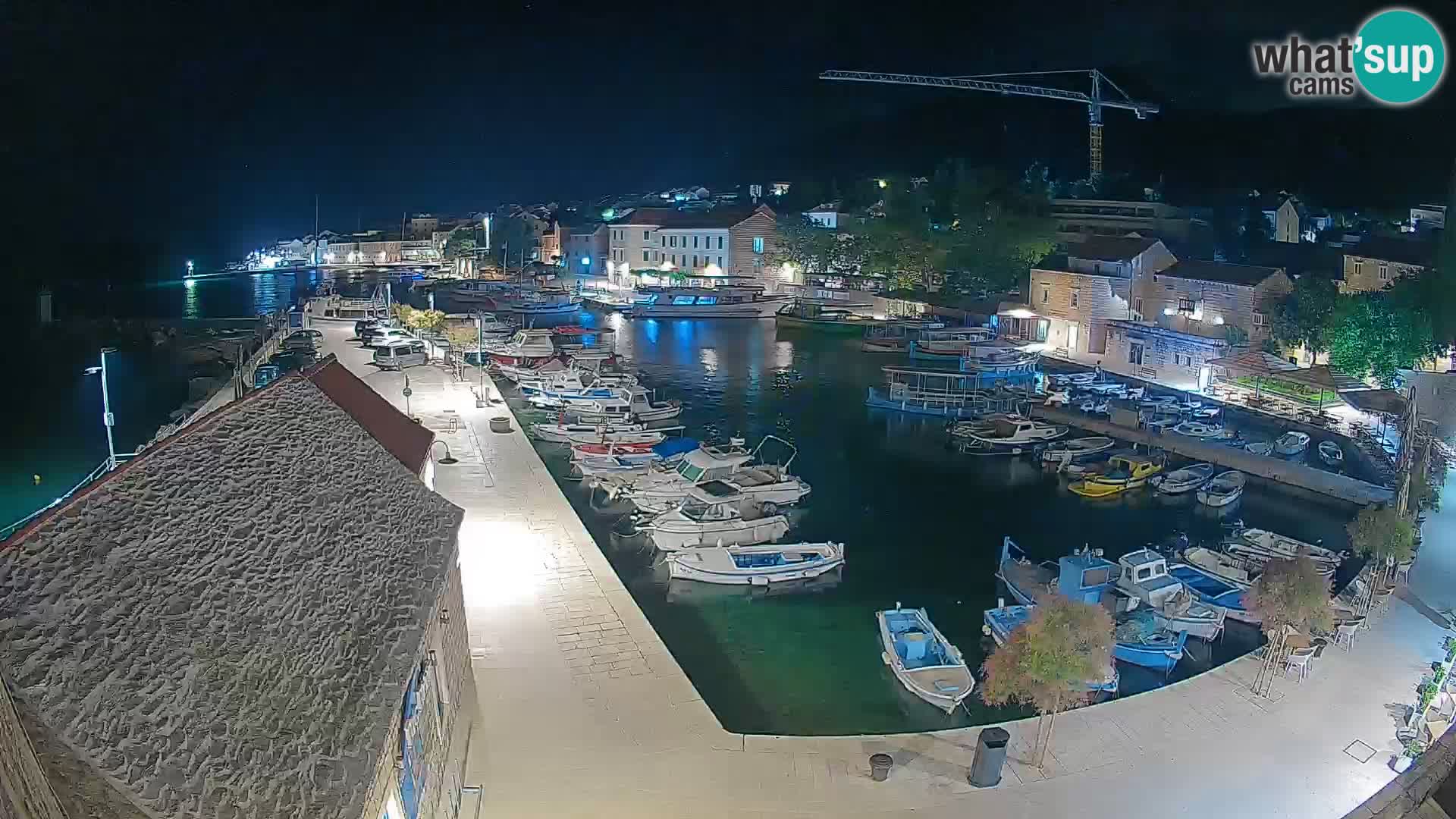 Webcam Bol Hafen – Liveblick auf Bol Riva & Marina