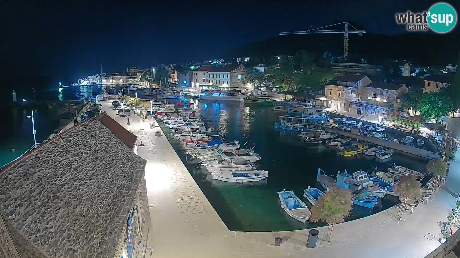 Webcam Bol Hafen – Liveblick auf Bol Riva & Marina