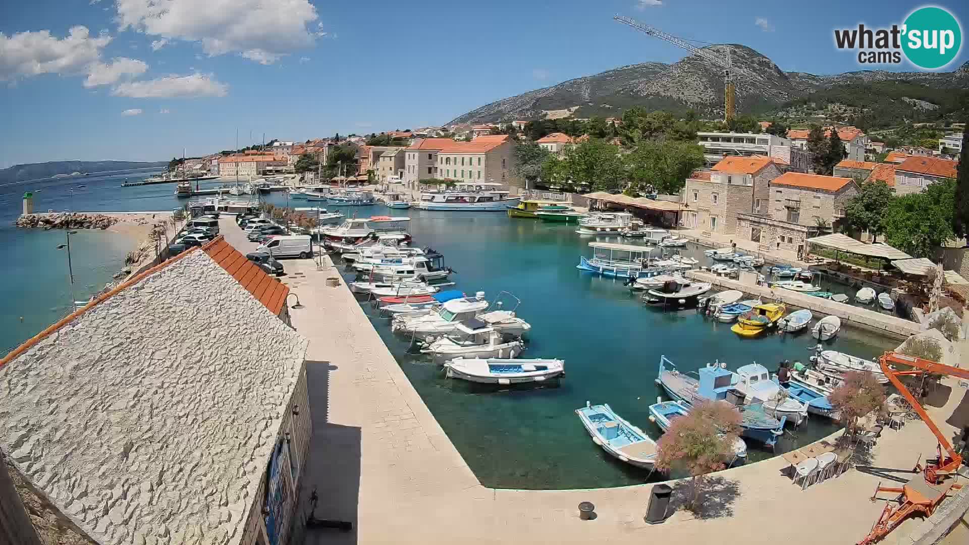 Webcam Bol Hafen – Liveblick auf Bol Riva & Marina
