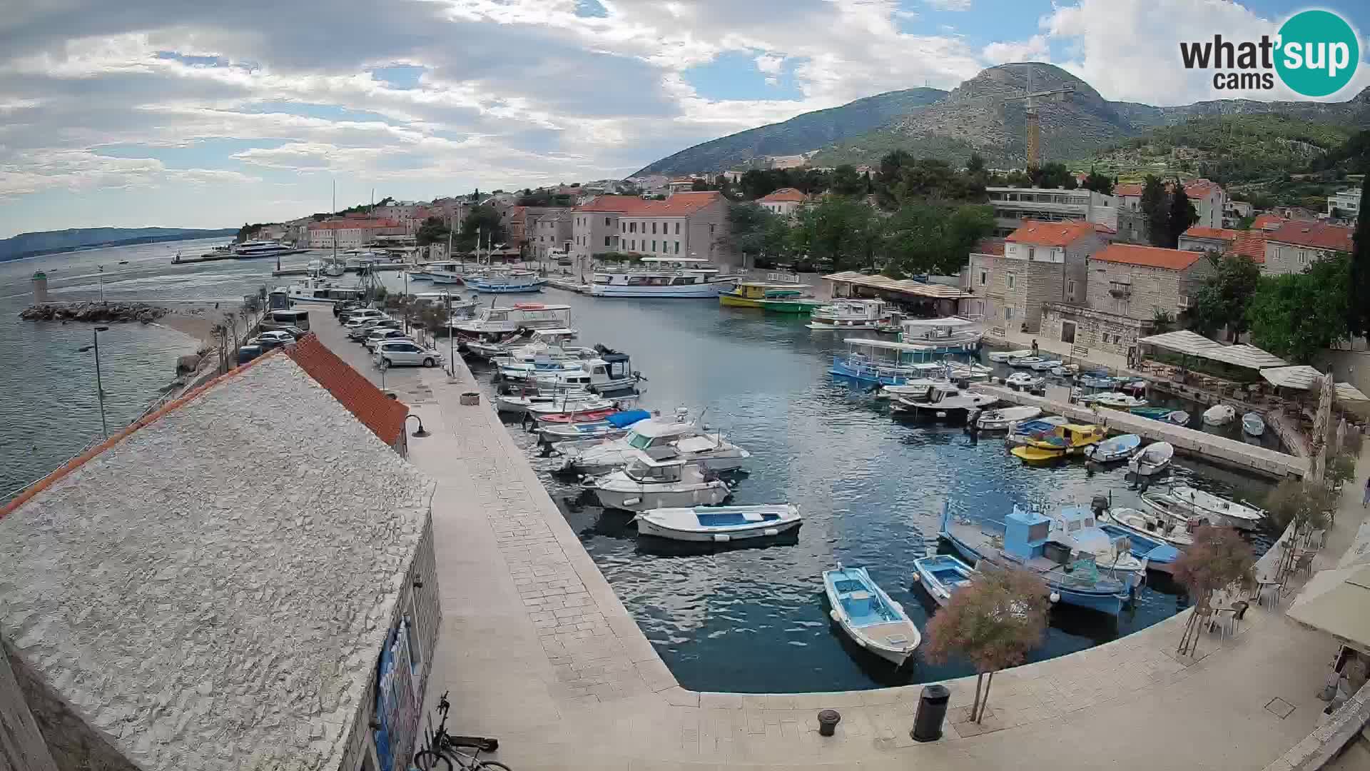 Webcam Bol Harbour – Live View of Bol Riva & Marina