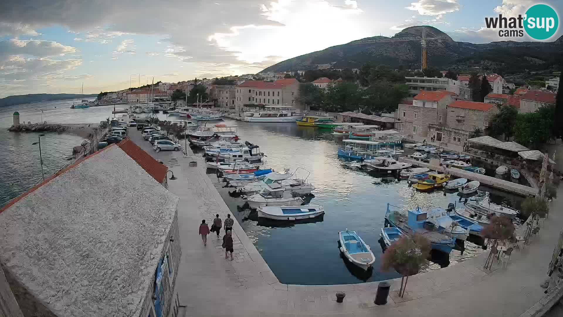 Webcam Bol Hafen – Liveblick auf Bol Riva & Marina