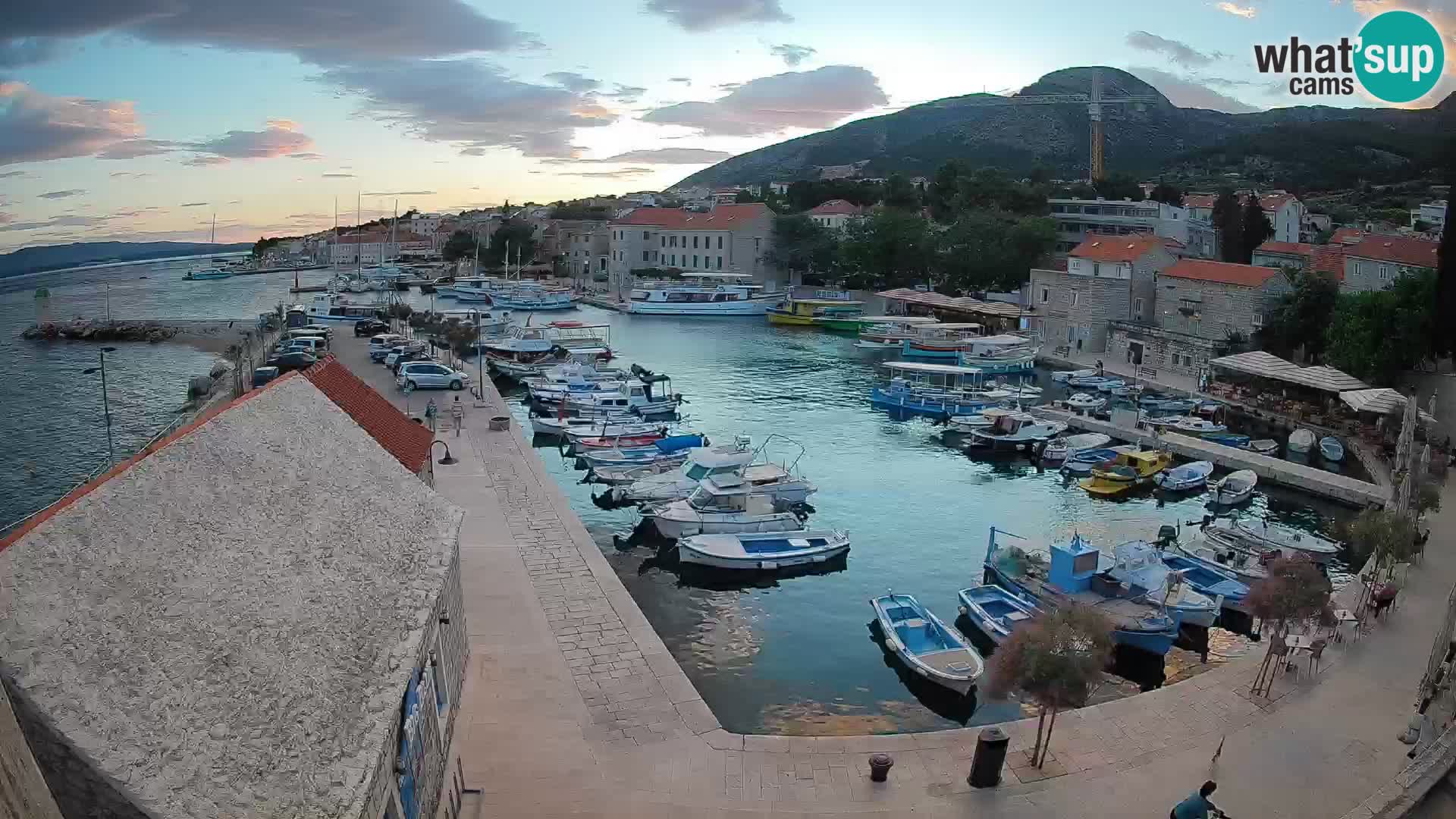 Webcam Bol Hafen – Liveblick auf Bol Riva & Marina