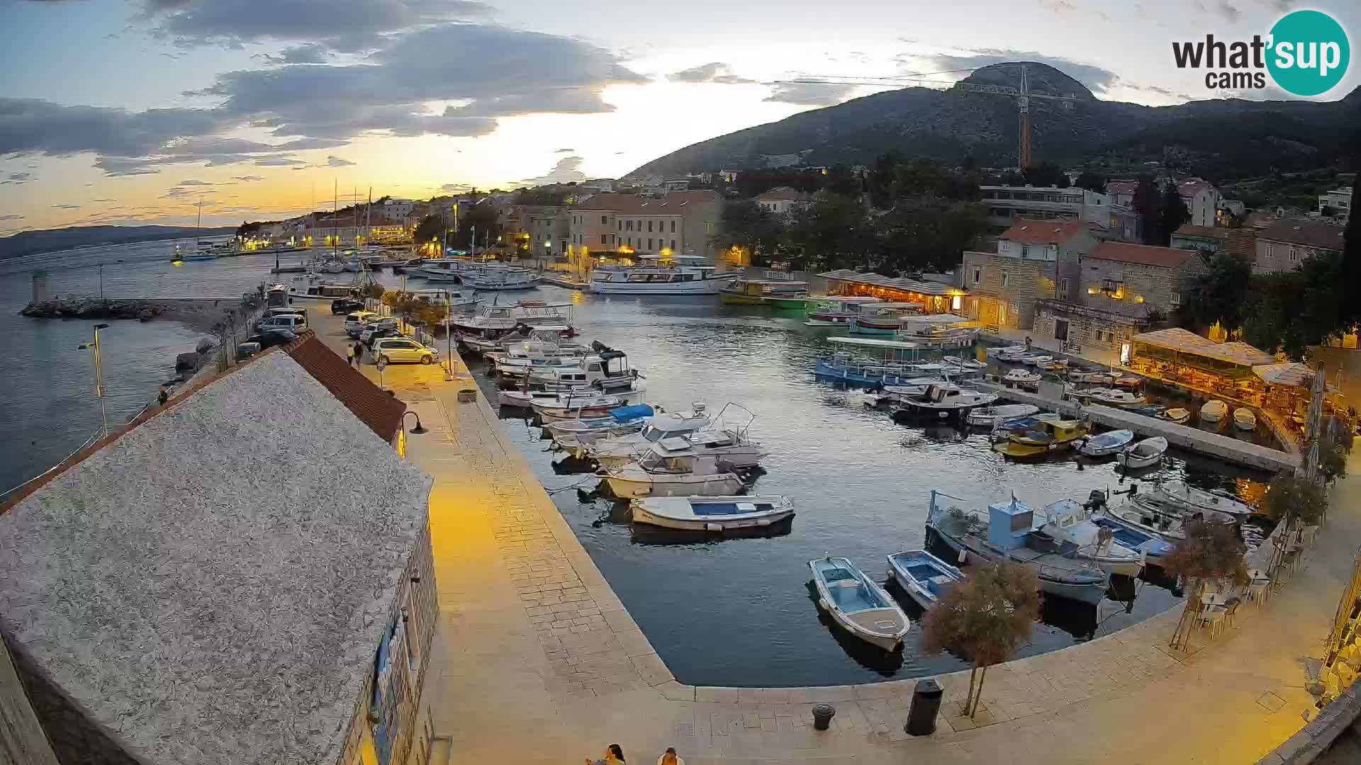 Webcam Bol Harbour – Live View of Bol Riva & Marina