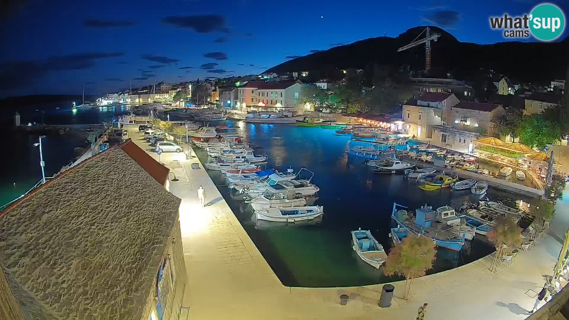 Webcam Bol Harbour – Live View of Bol Riva & Marina