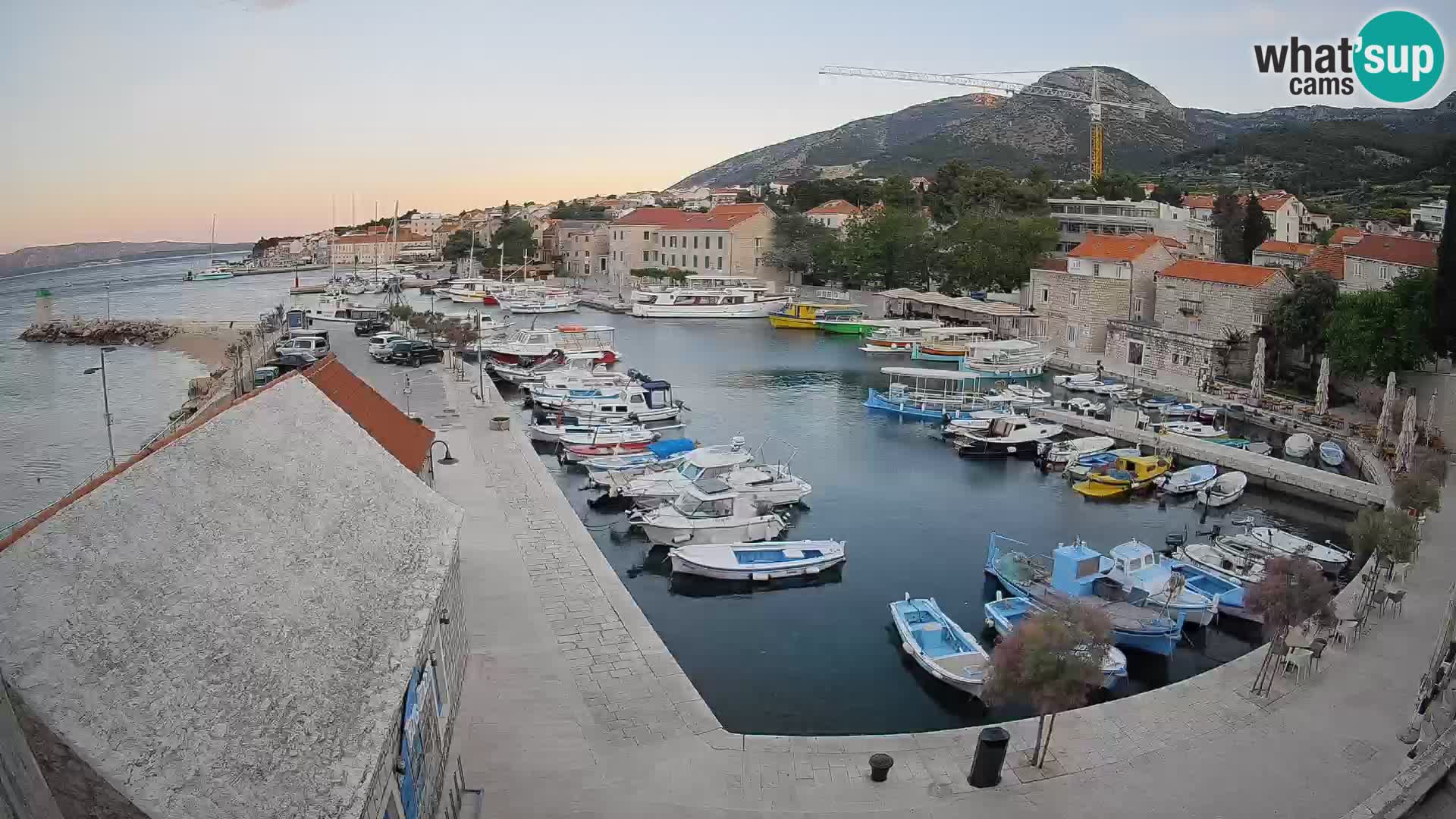 Webcam Bol Harbour – Live View of Bol Riva & Marina