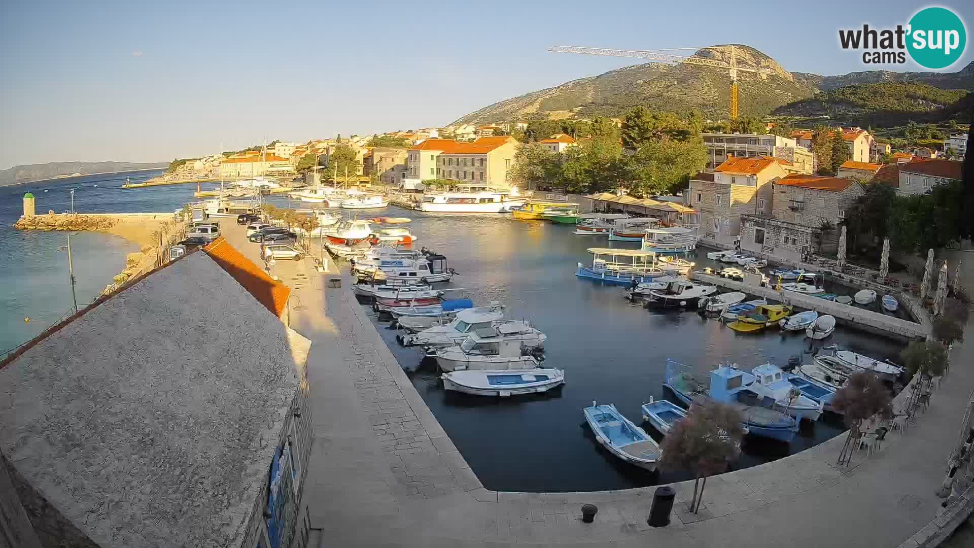 Webcam Bol Harbour – Live View of Bol Riva & Marina