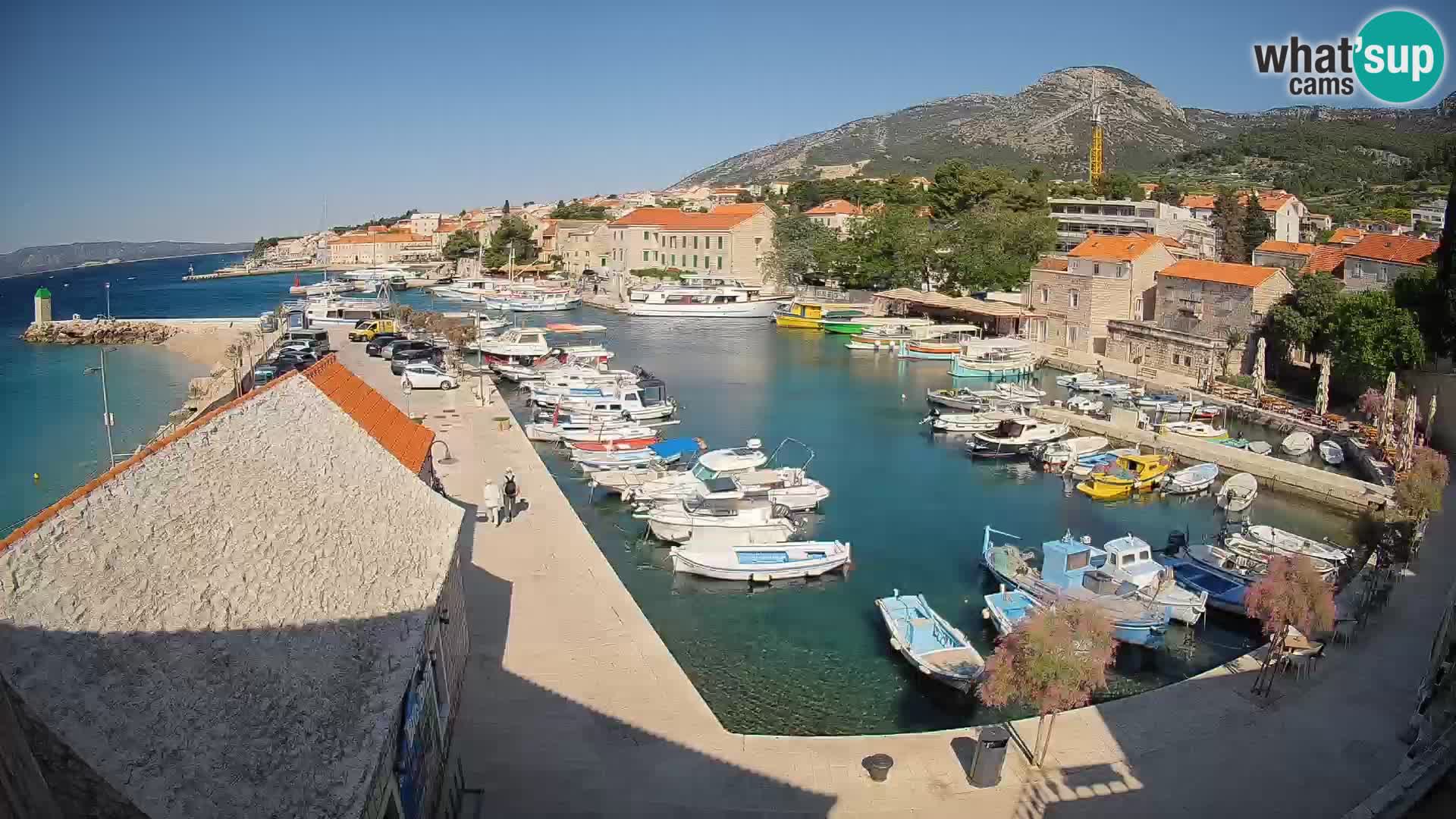 Webcam Bol Hafen – Liveblick auf Bol Riva & Marina