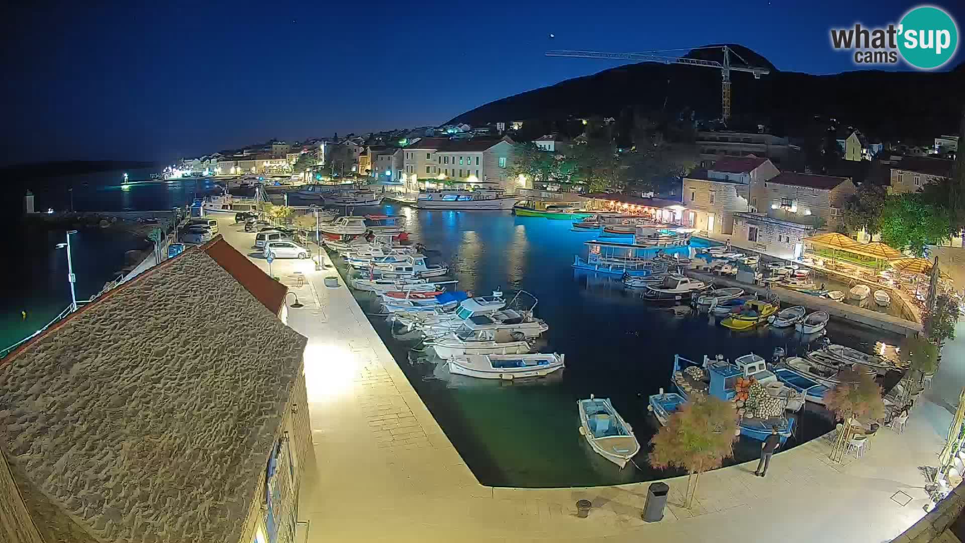 Webcam Bol Harbour – Live View of Bol Riva & Marina