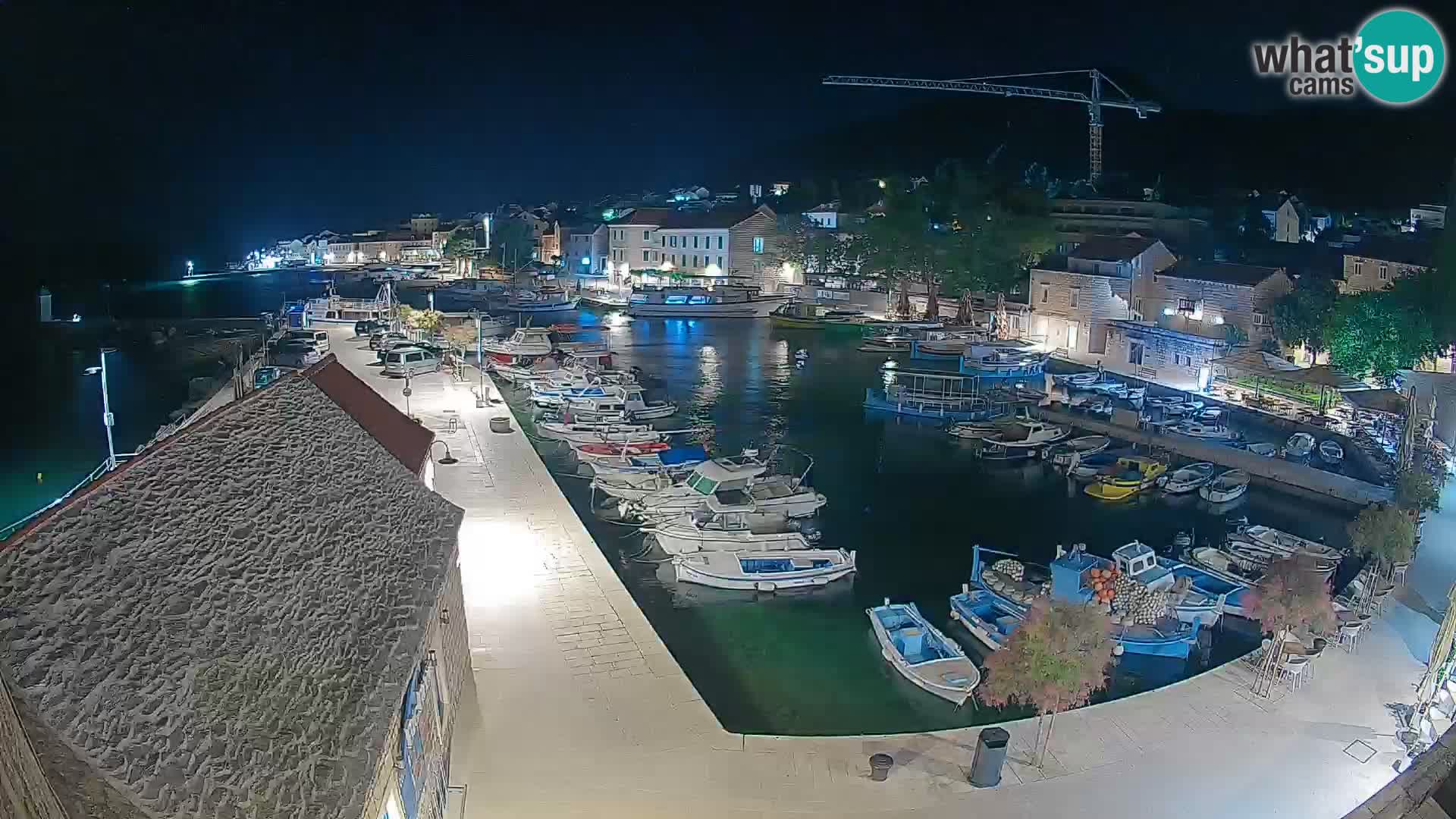Webcam porto di Bol – Vista live sulla Riva e Marina