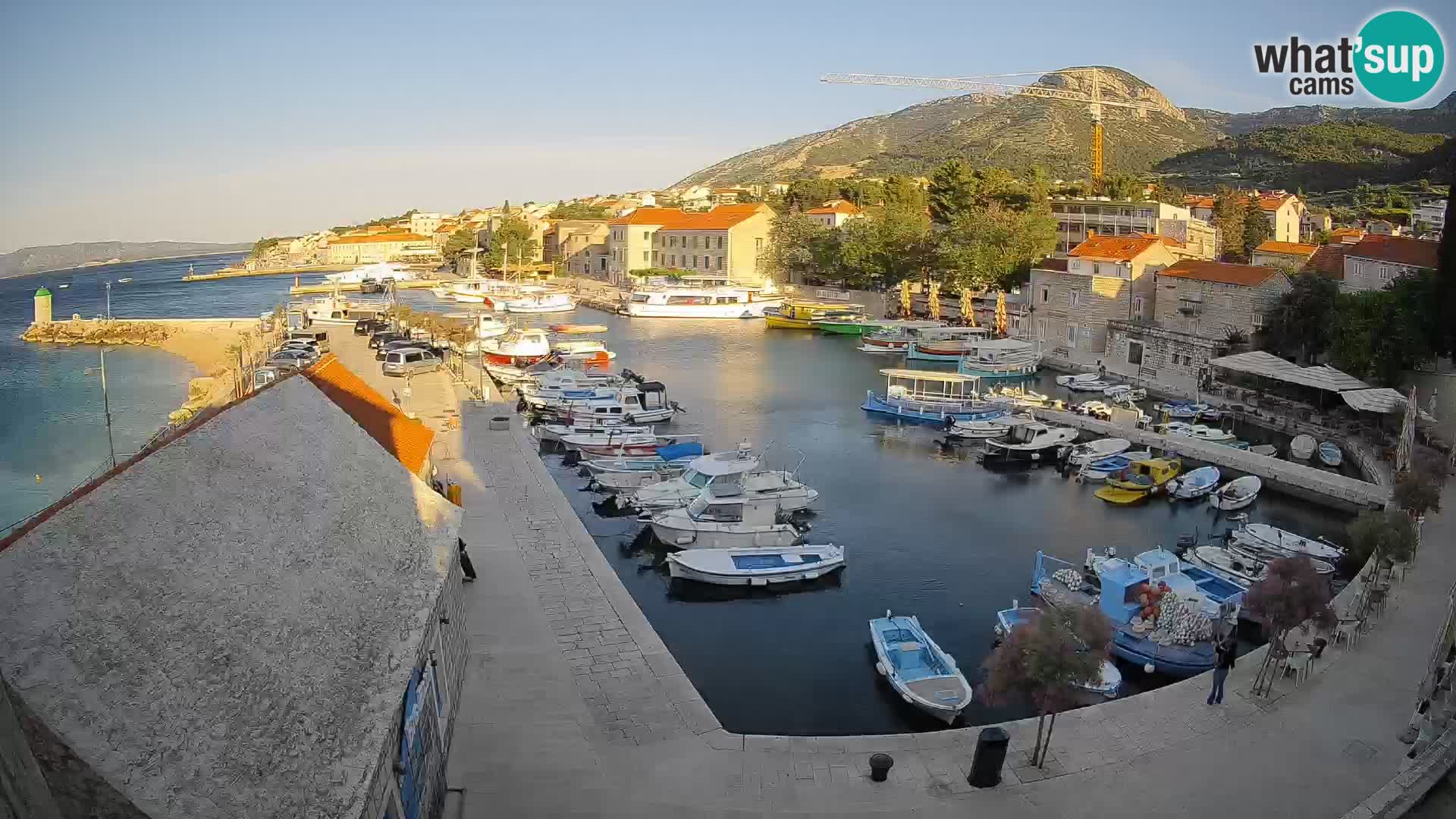 Webcam Bol Hafen – Liveblick auf Bol Riva & Marina