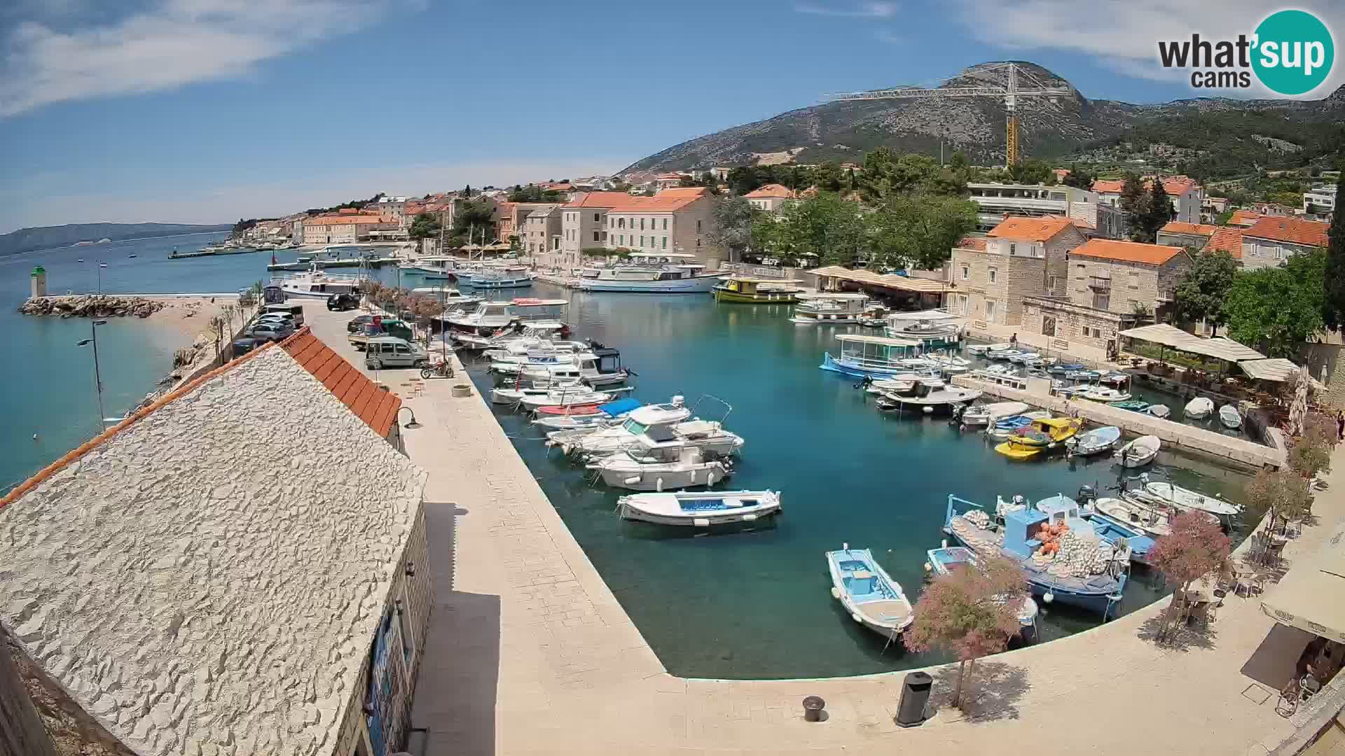 Webcam Bol Hafen – Liveblick auf Bol Riva & Marina