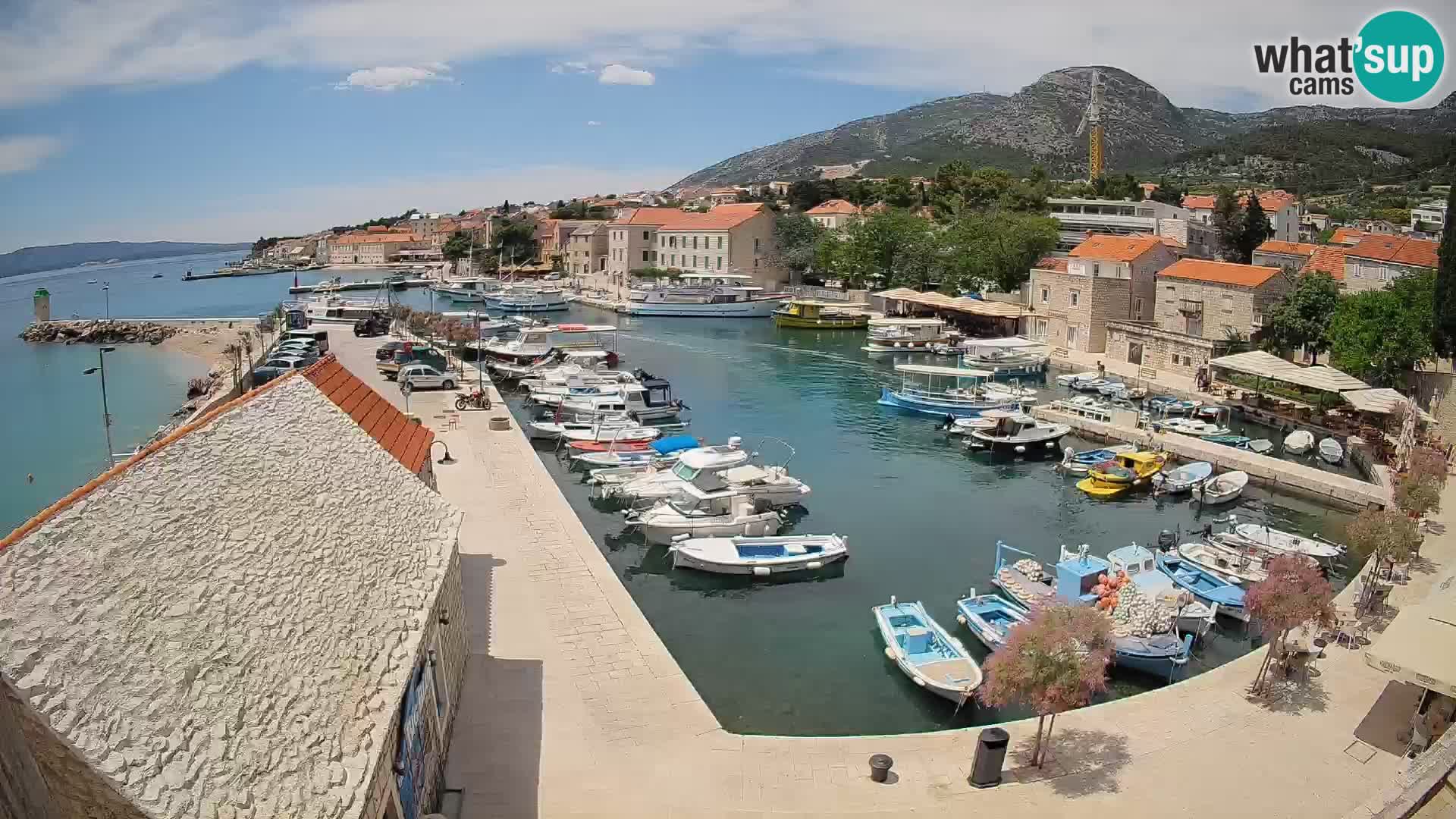 Webcam Bol Hafen – Liveblick auf Bol Riva & Marina