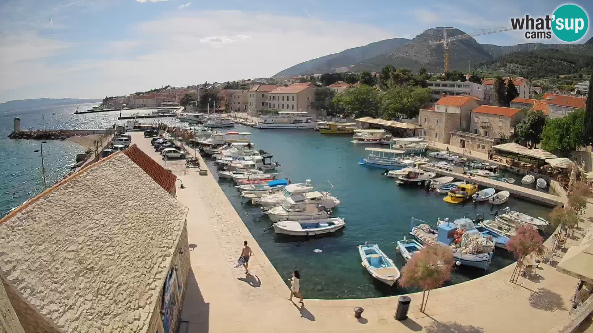 Webcam porto di Bol – Vista live sulla Riva e Marina