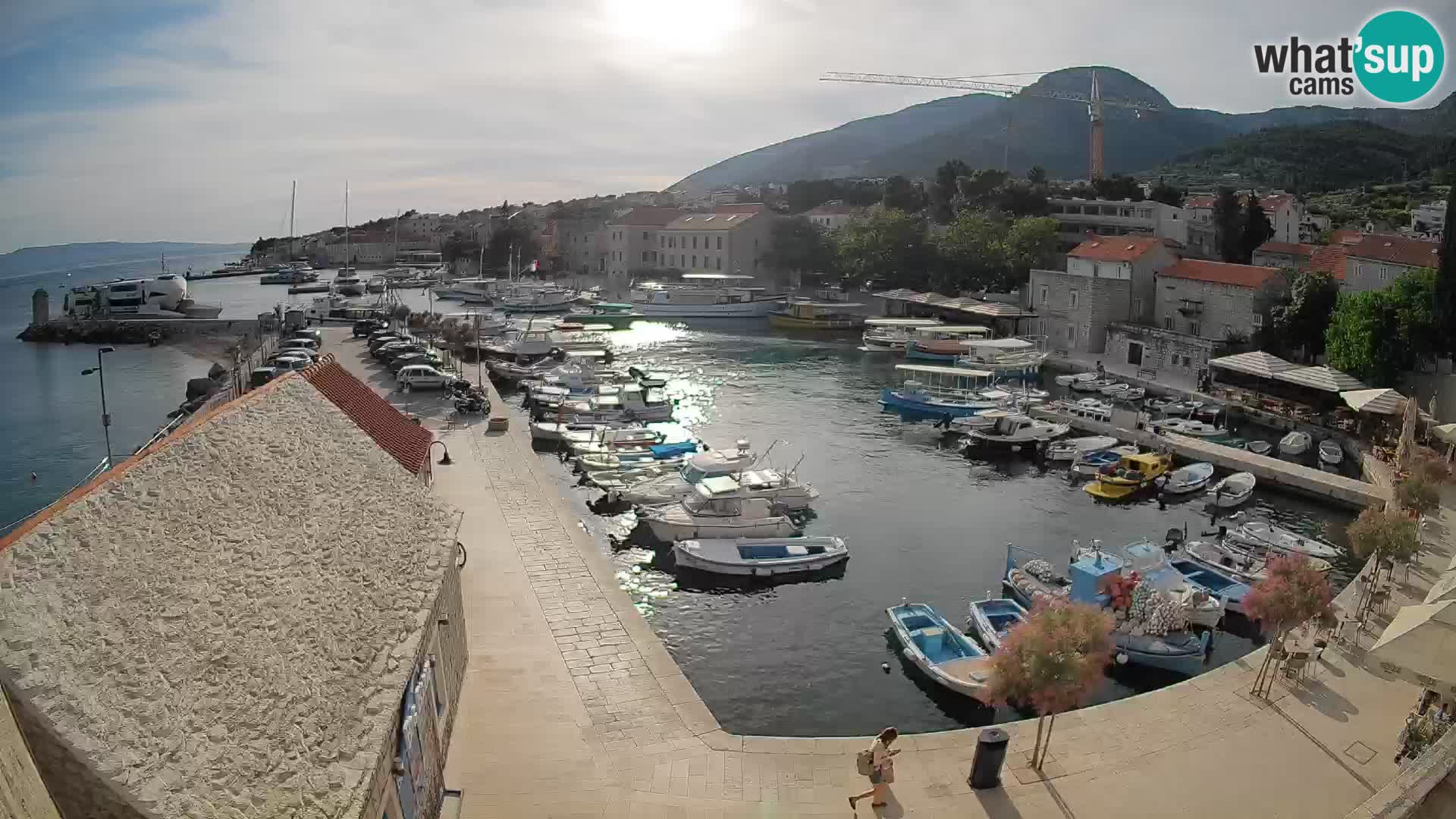 Webcam Bol Harbour – Live View of Bol Riva & Marina