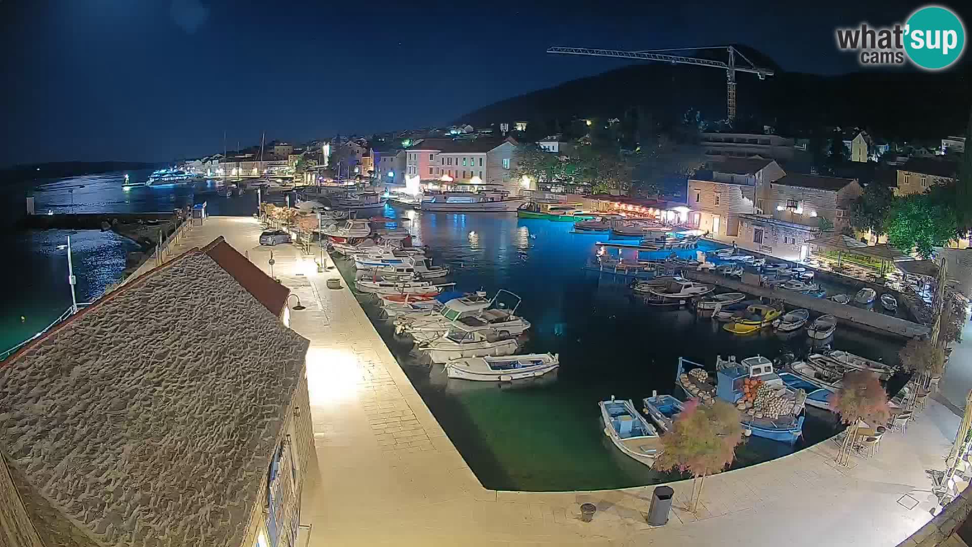 Webcam Bol Hafen – Liveblick auf Bol Riva & Marina
