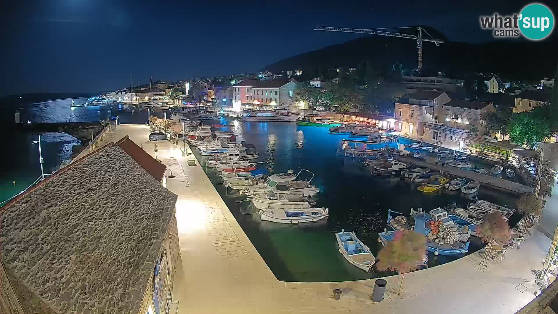 Webcam Bol Harbour – Live View of Bol Riva & Marina