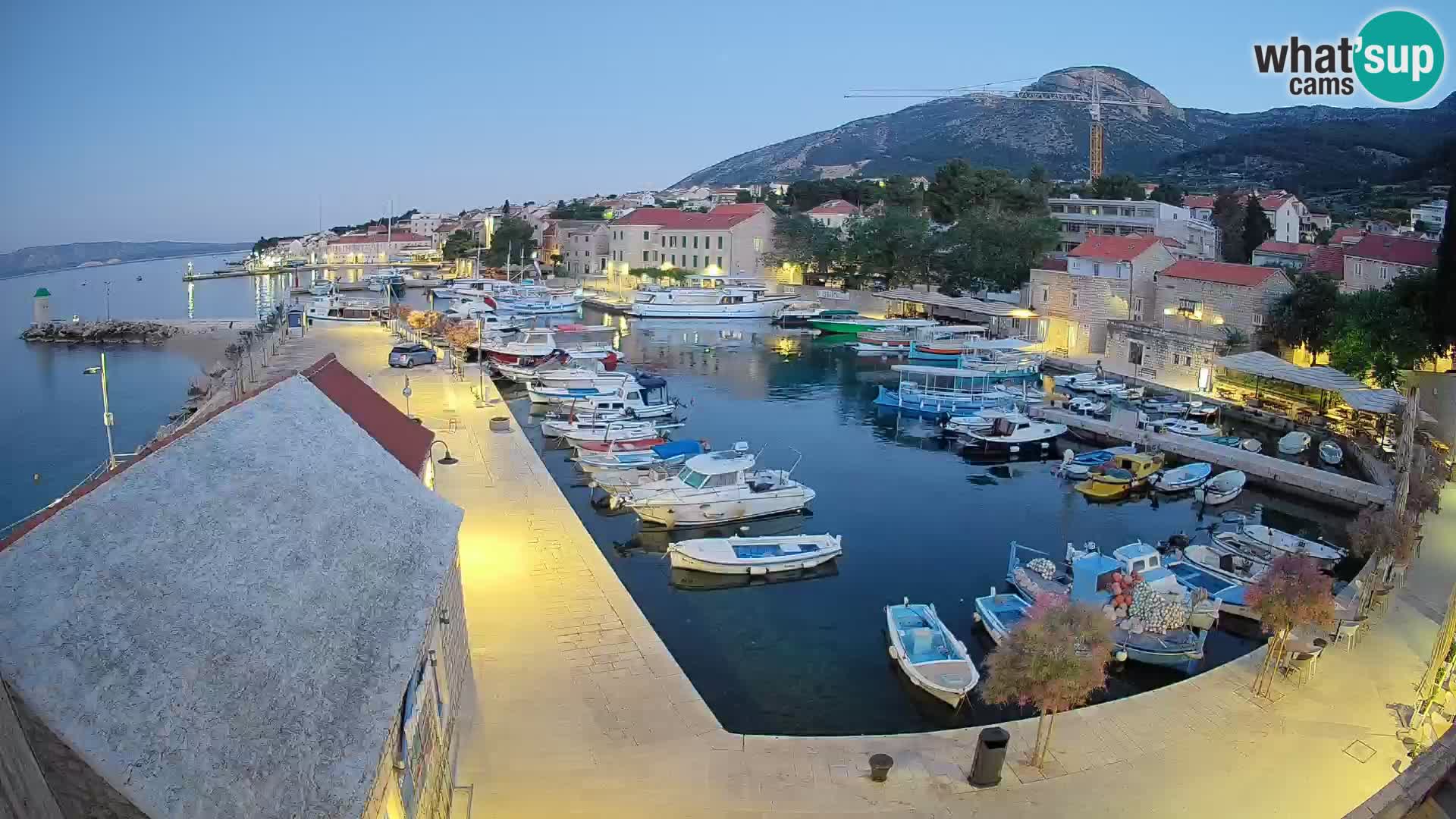 Webcam Bol Harbour – Live View of Bol Riva & Marina