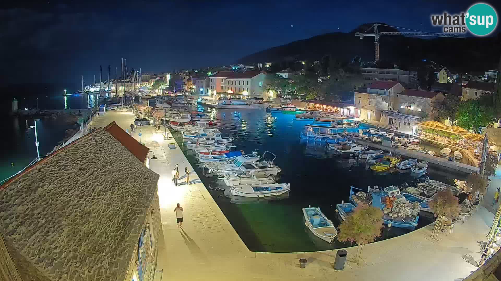 Webcam Bol Harbour – Live View of Bol Riva & Marina