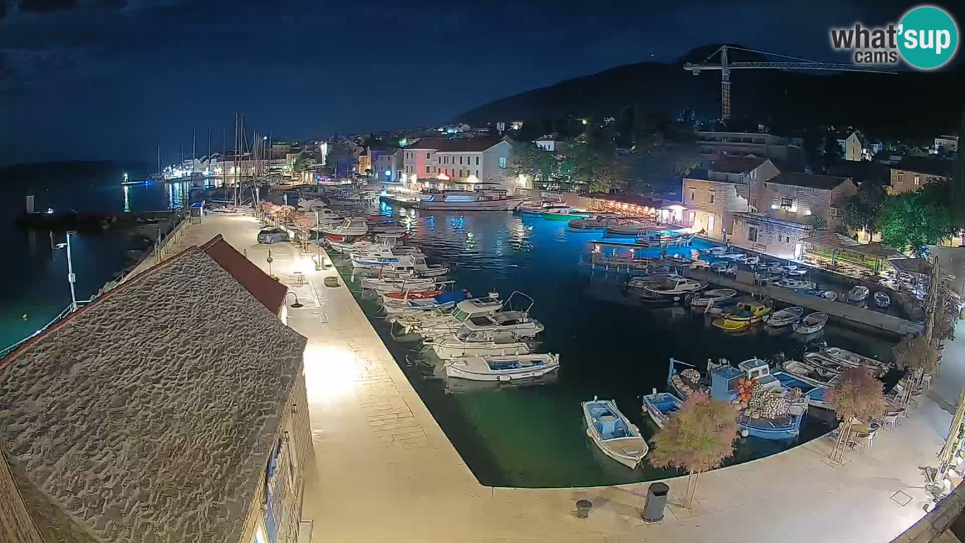 Webcam Bol Hafen – Liveblick auf Bol Riva & Marina