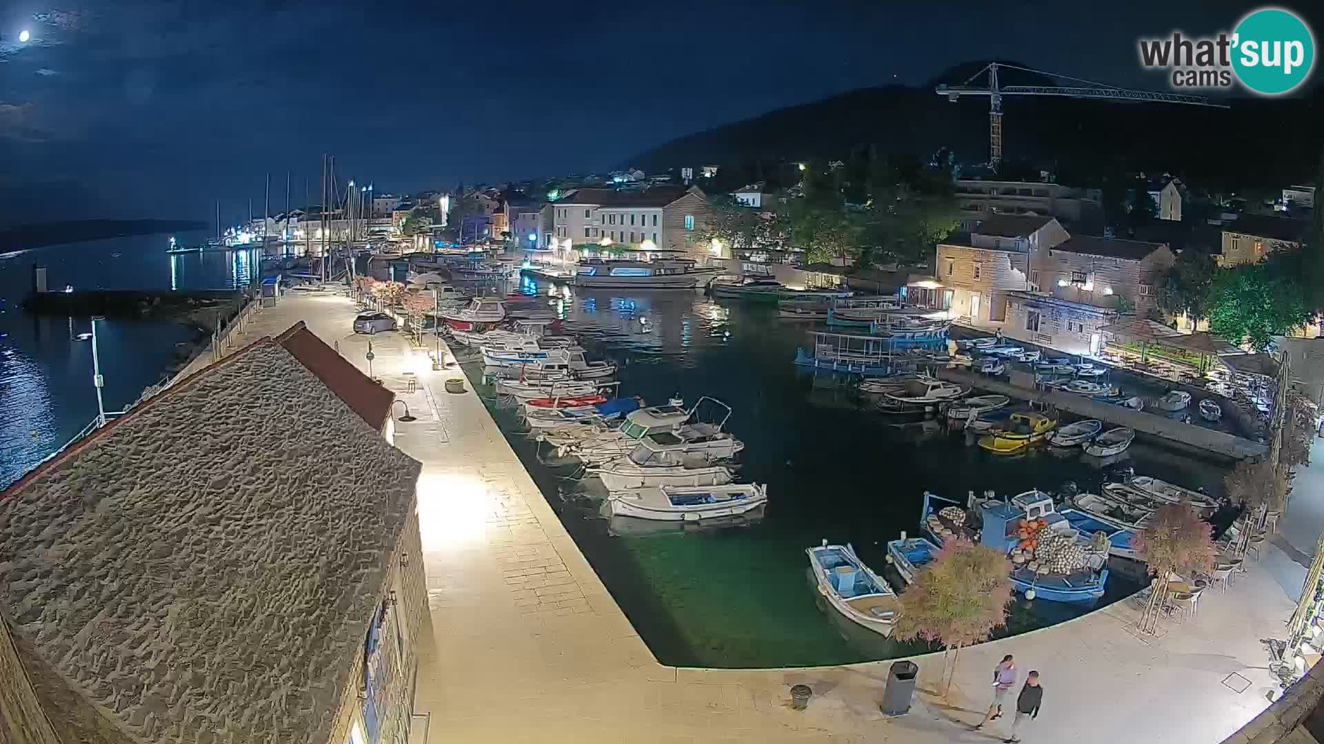 Webcam Bol Hafen – Liveblick auf Bol Riva & Marina