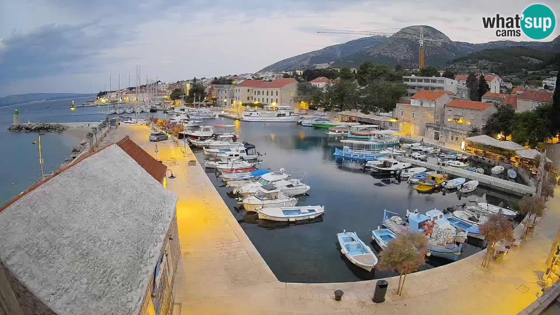 Webcam Bol Hafen – Liveblick auf Bol Riva & Marina