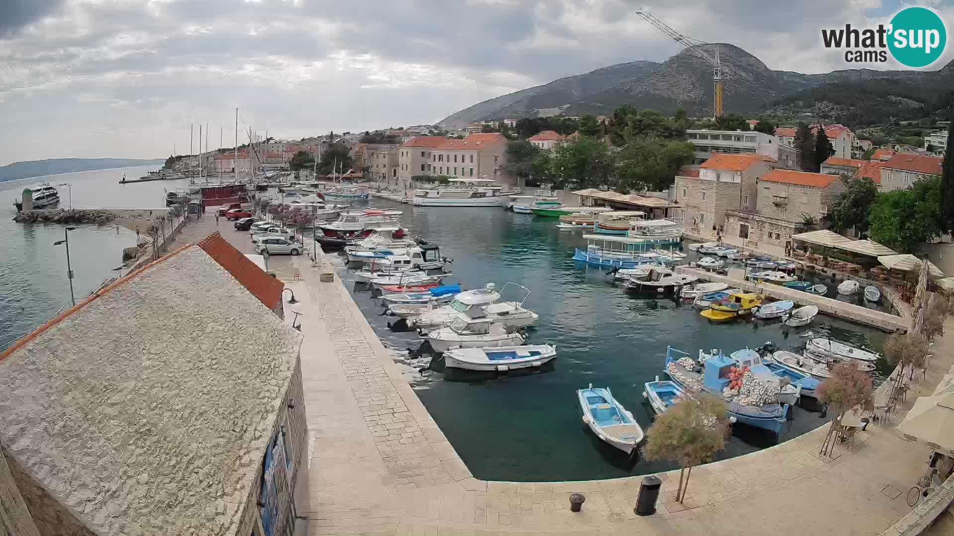 Webcam Bol Hafen – Liveblick auf Bol Riva & Marina
