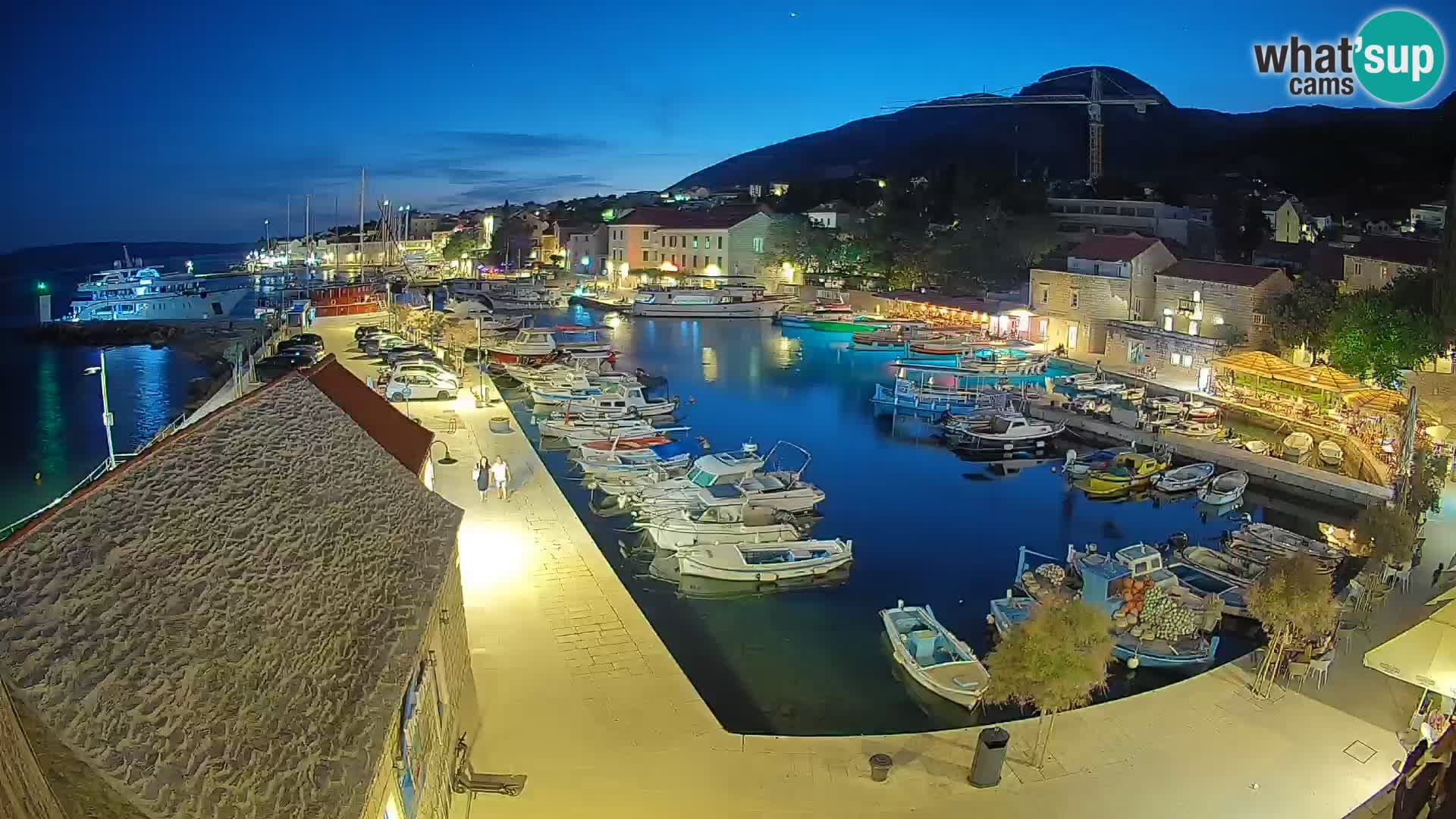 Webcam Bol Harbour – Live View of Bol Riva & Marina