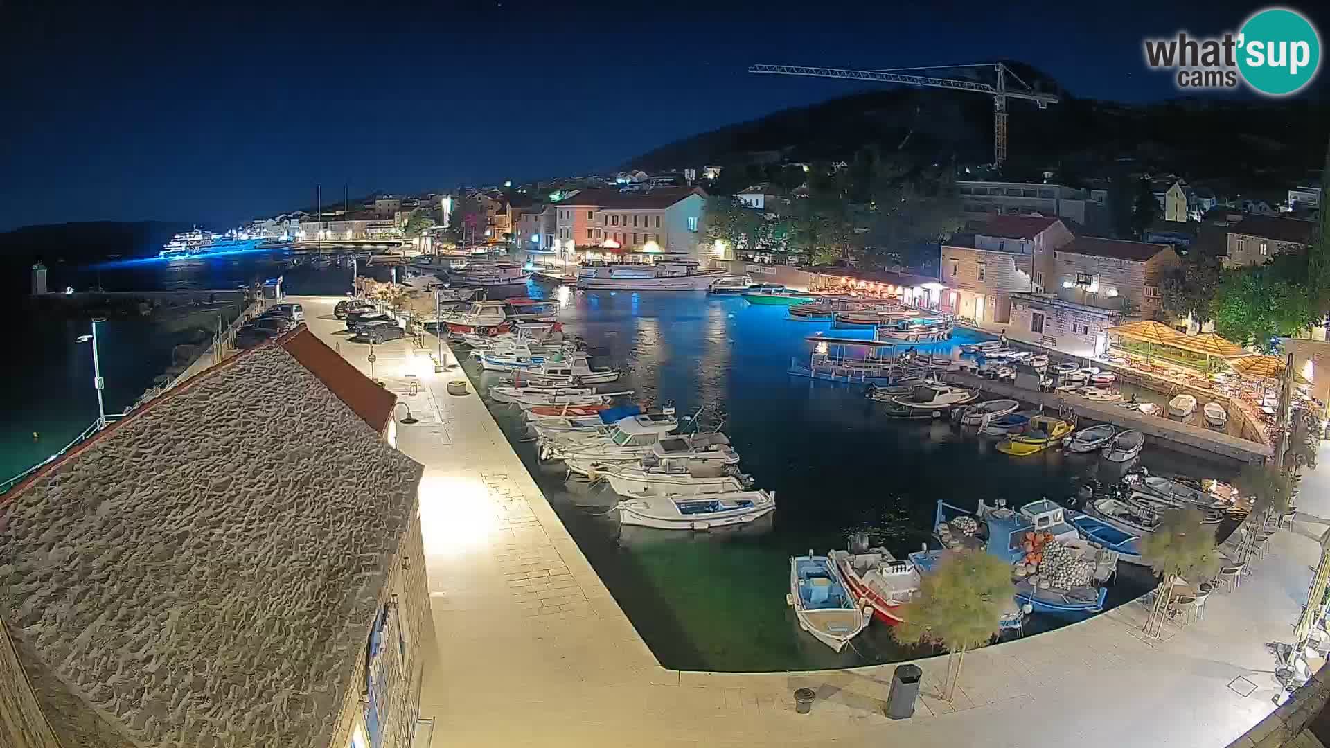 Webcam Bol Hafen – Liveblick auf Bol Riva & Marina