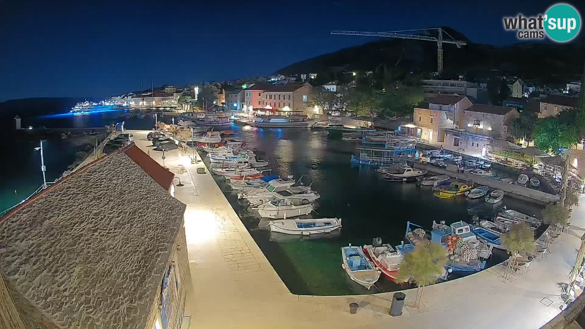 Webcam Bol Harbour – Live View of Bol Riva & Marina