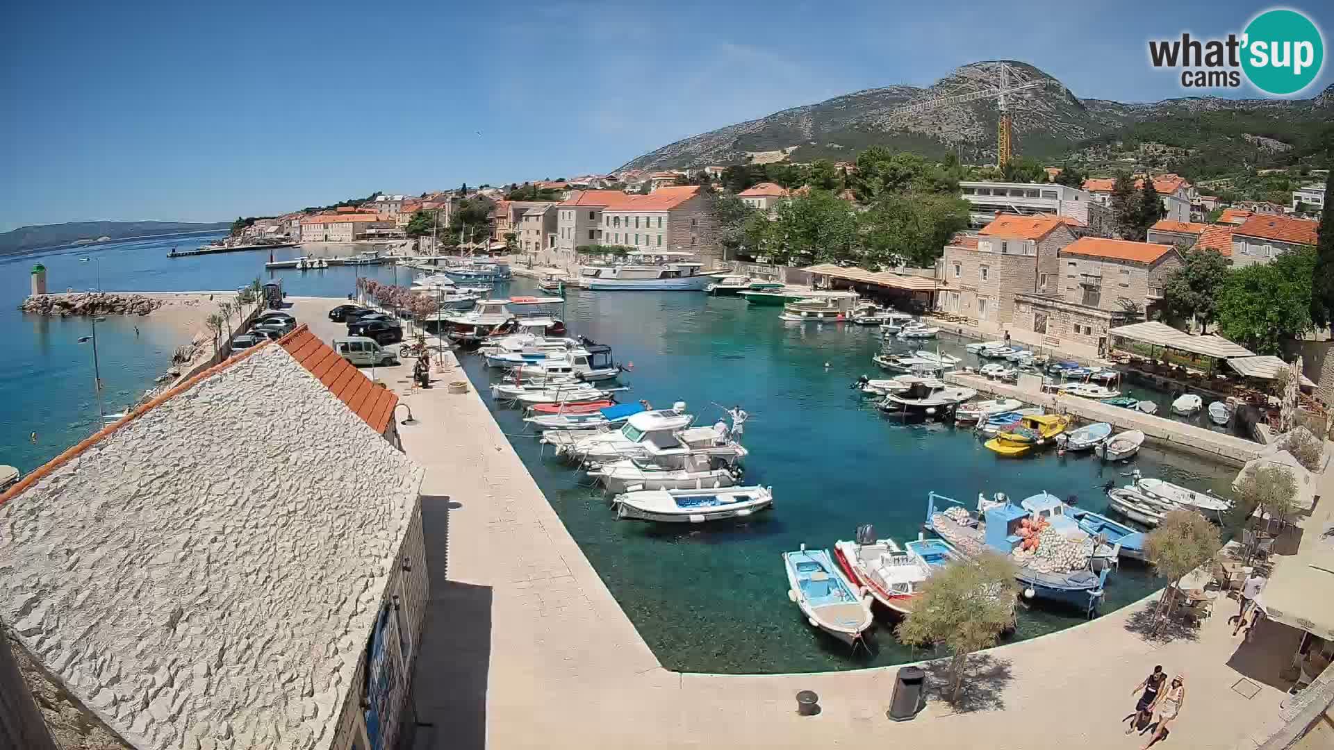 Webcam Bol Hafen – Liveblick auf Bol Riva & Marina