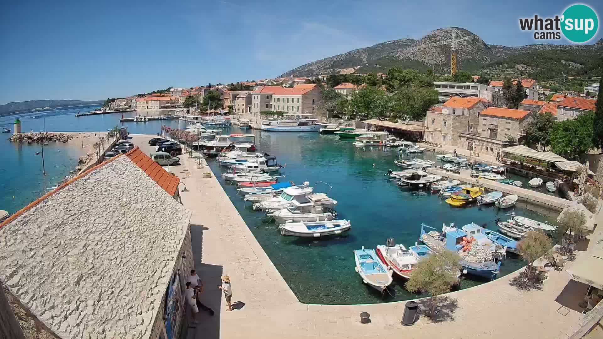 Webcam Bol Harbour – Live View of Bol Riva & Marina