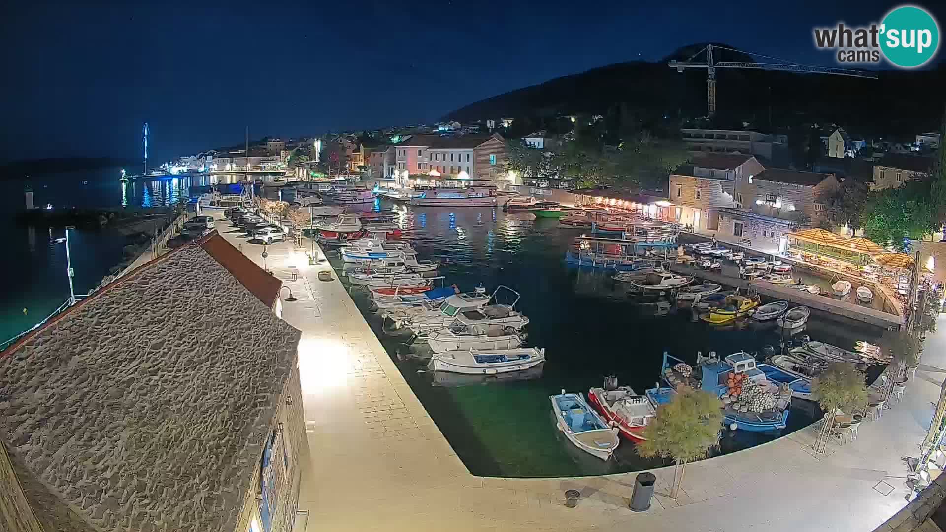 Webcam Bol Hafen – Liveblick auf Bol Riva & Marina