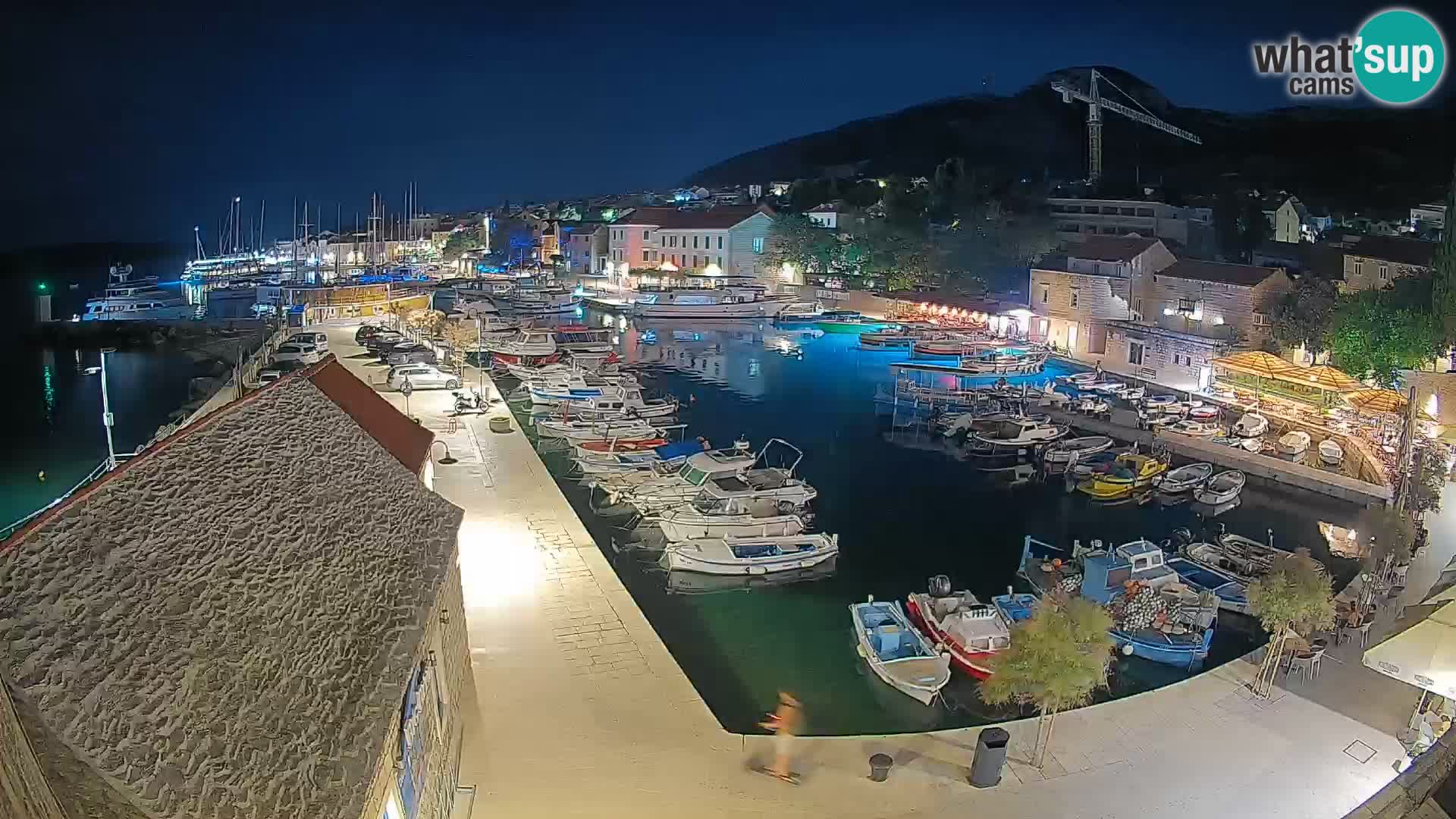 Webcam Bol Harbour – Live View of Bol Riva & Marina
