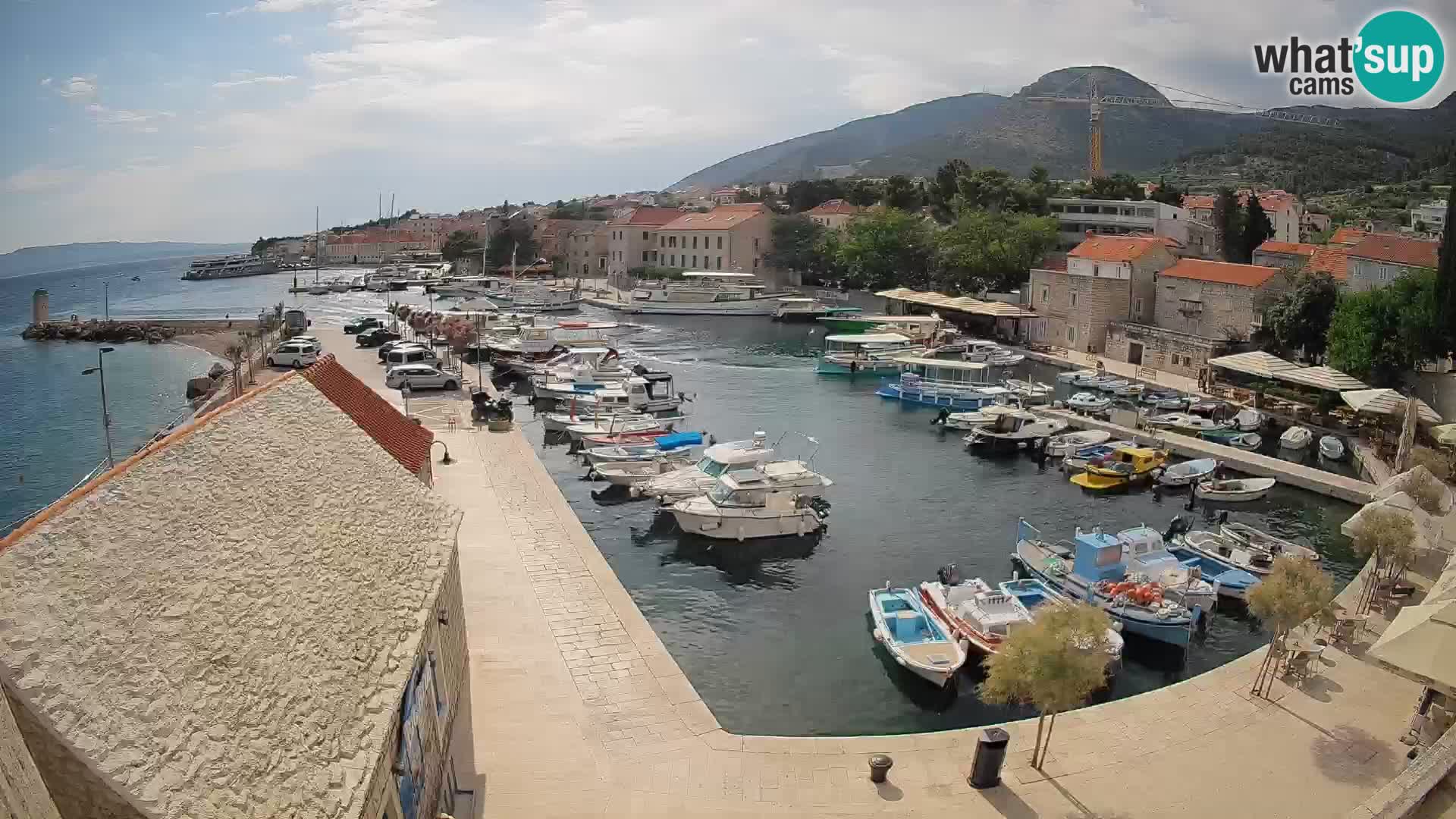 Webcam porto di Bol – Vista live sulla Riva e Marina