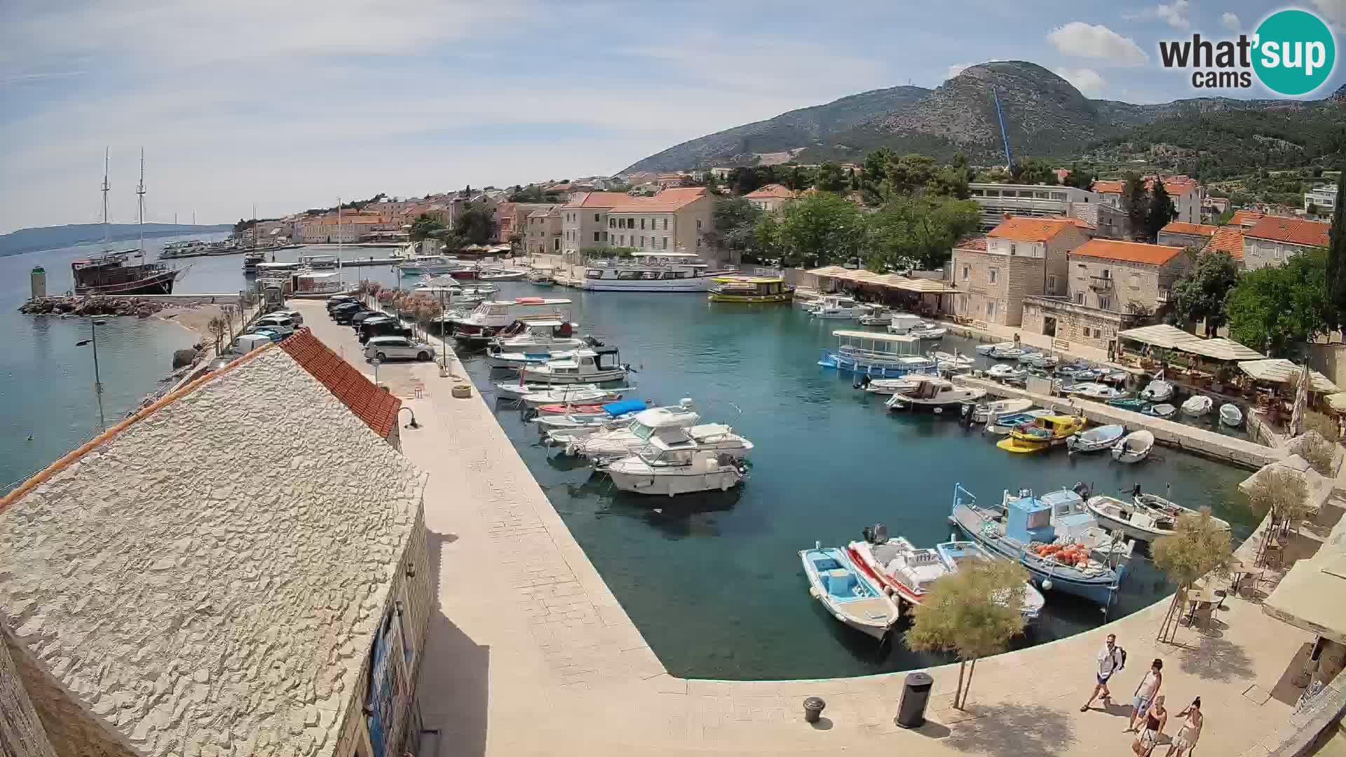 Webcam Bol Harbour – Live View of Bol Riva & Marina